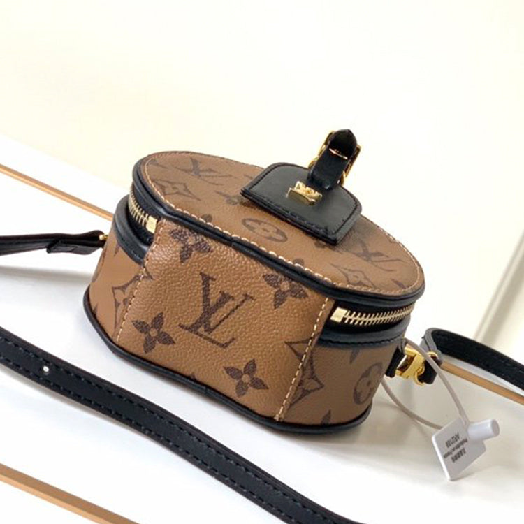 1E16BDE Stylish leather bag