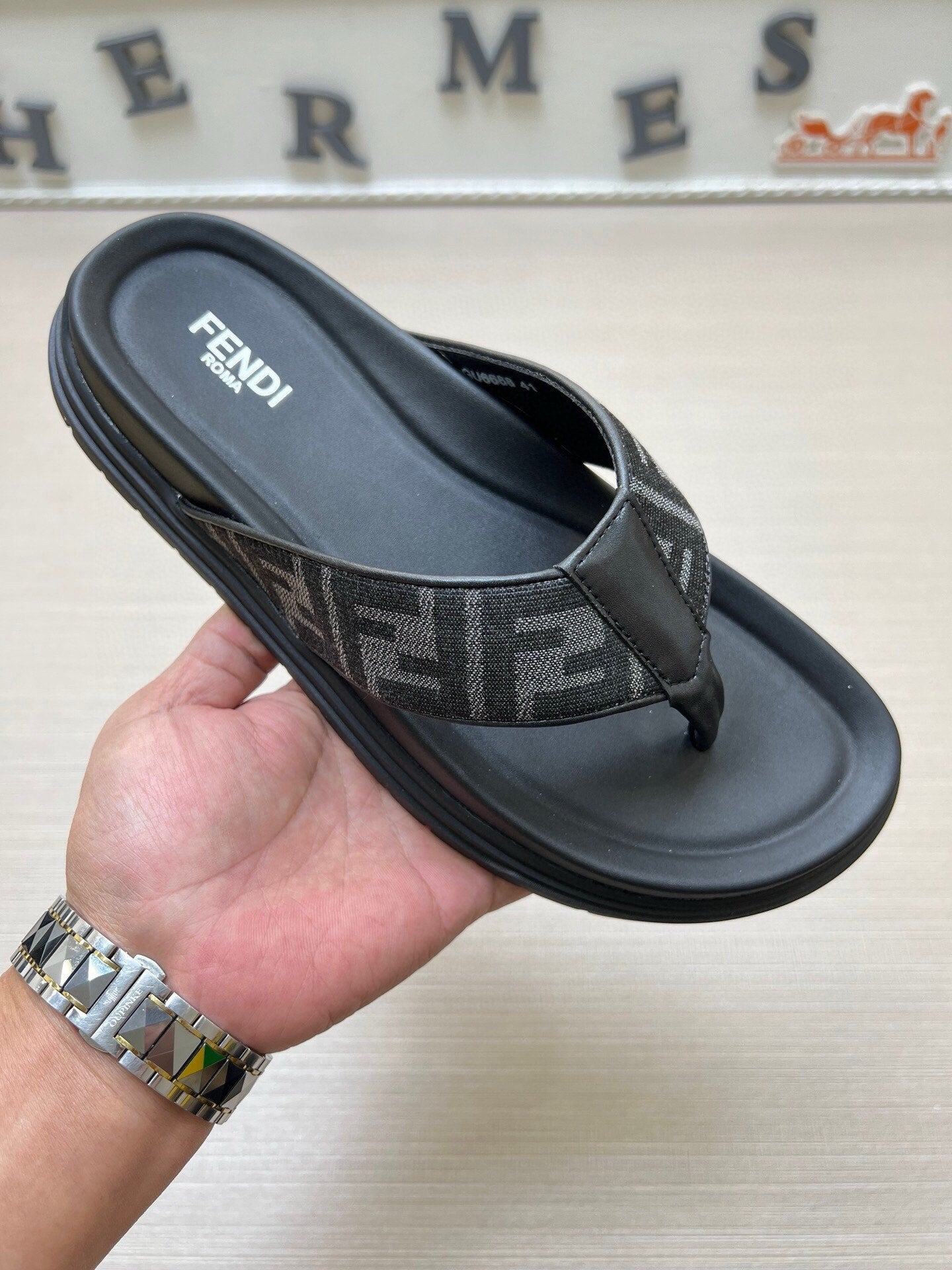 5LF222ZDE Stylish Slippers