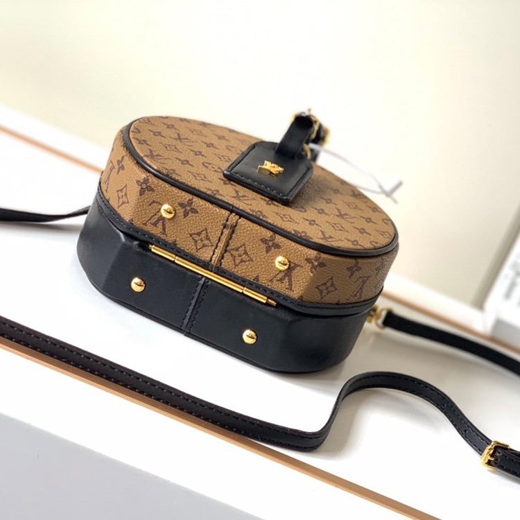 1E14BDE Stylish leather bag