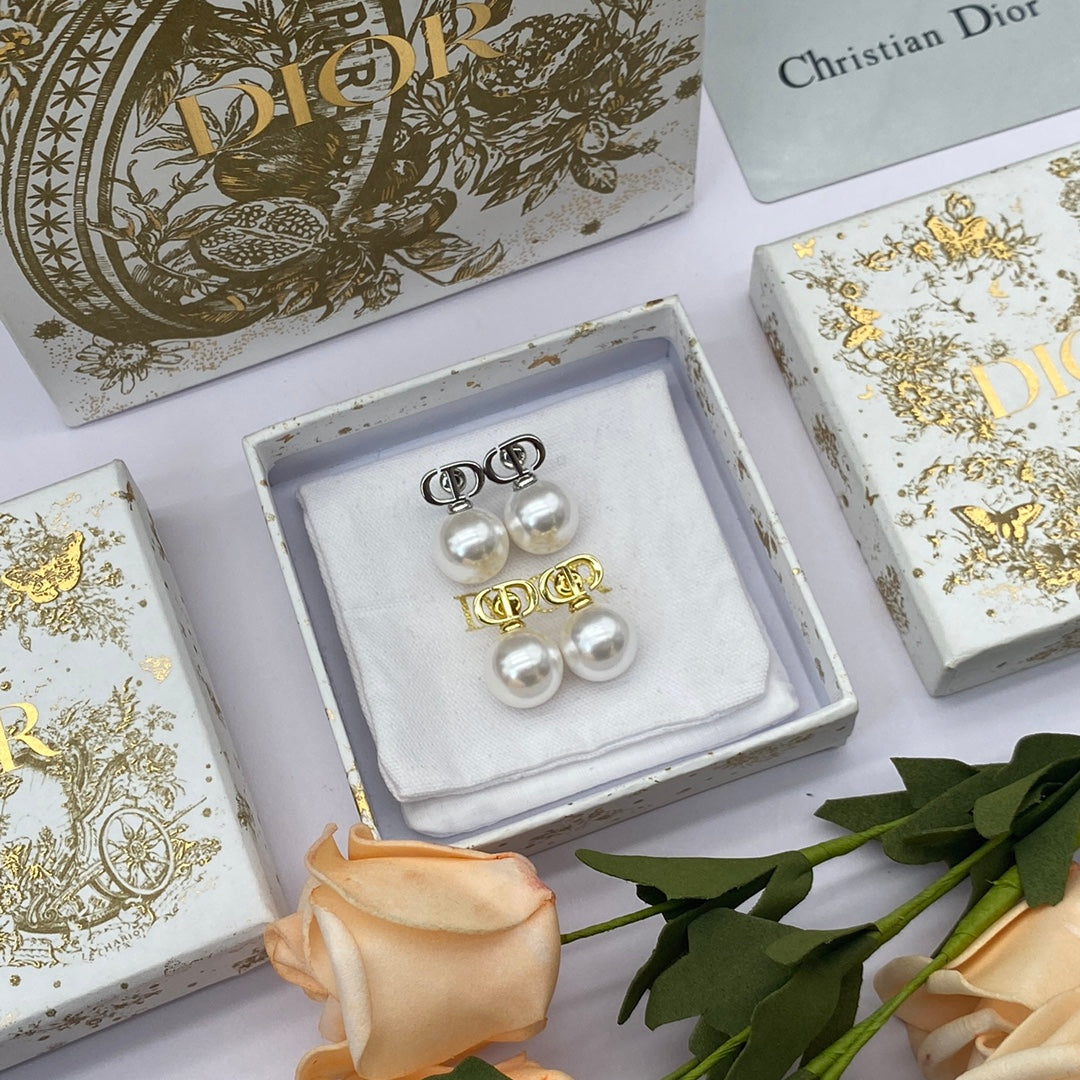 14D710EDE Stylish Earrings