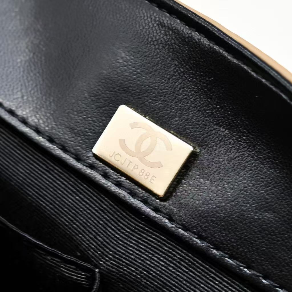 185RC1BDE Stylish leather bag