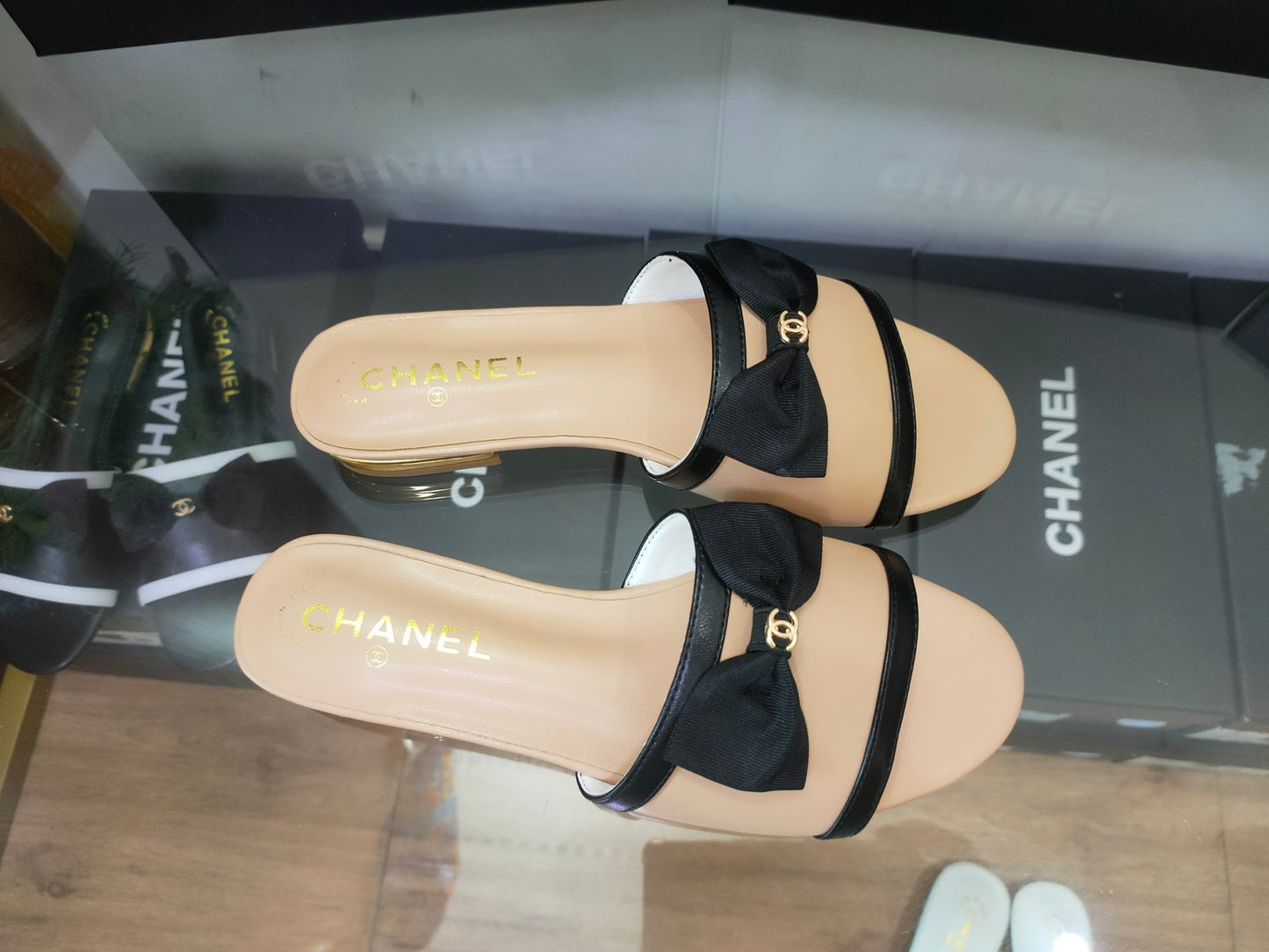 14C31ZDE Stylish slippers
