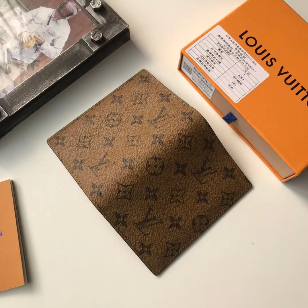 AE300BDE Stylish leather wallets