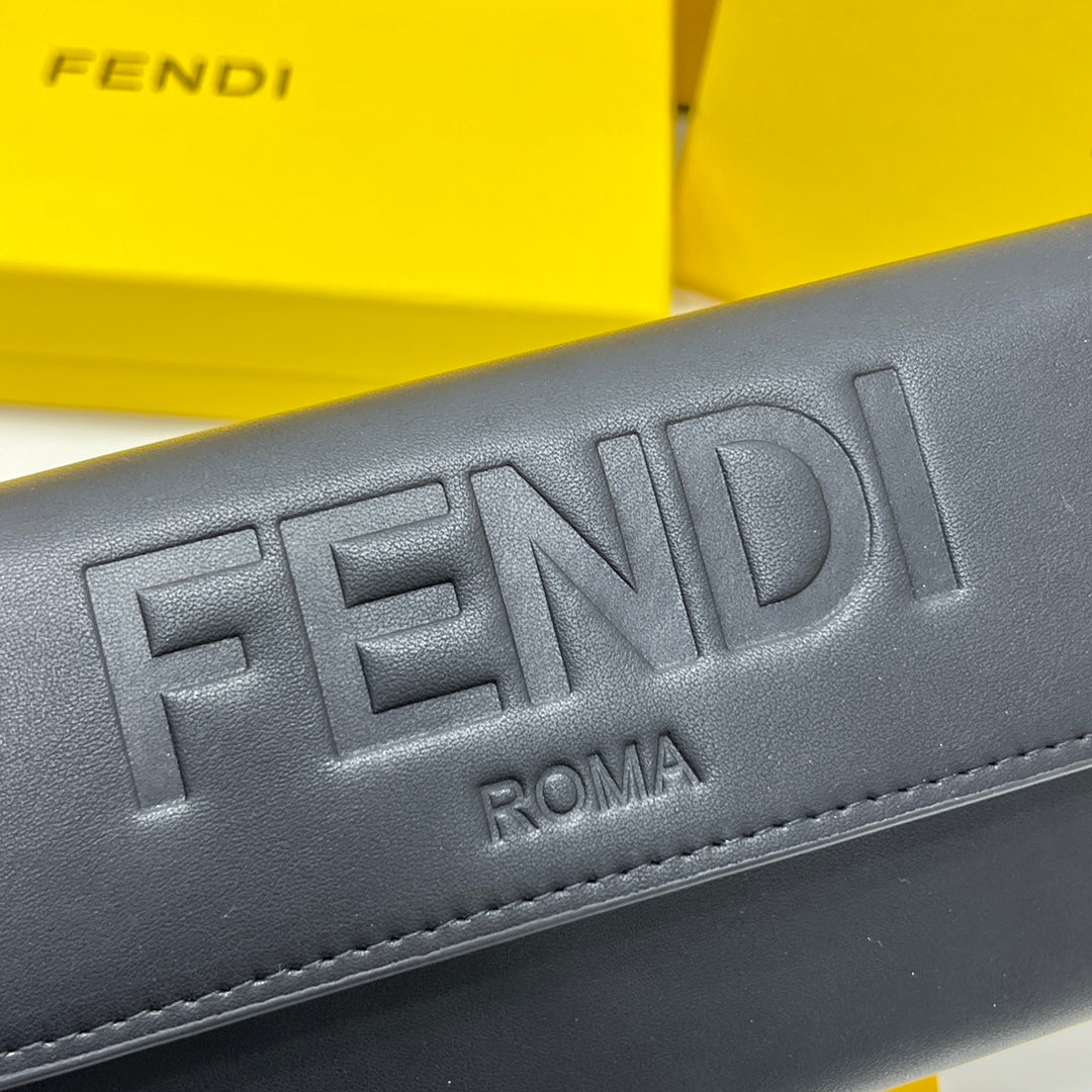 XD14BDE Stylish leather wallets