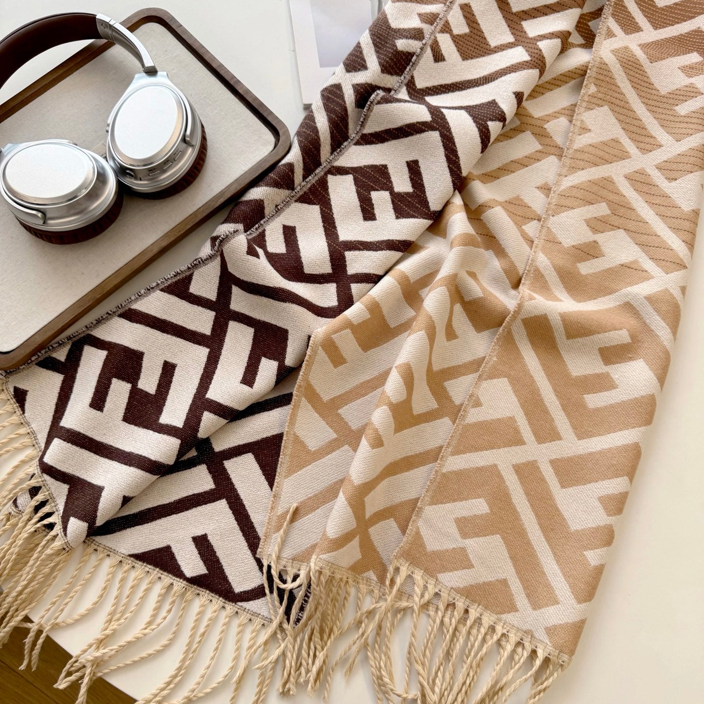 175RF39WDE Stylish Winter Scarves