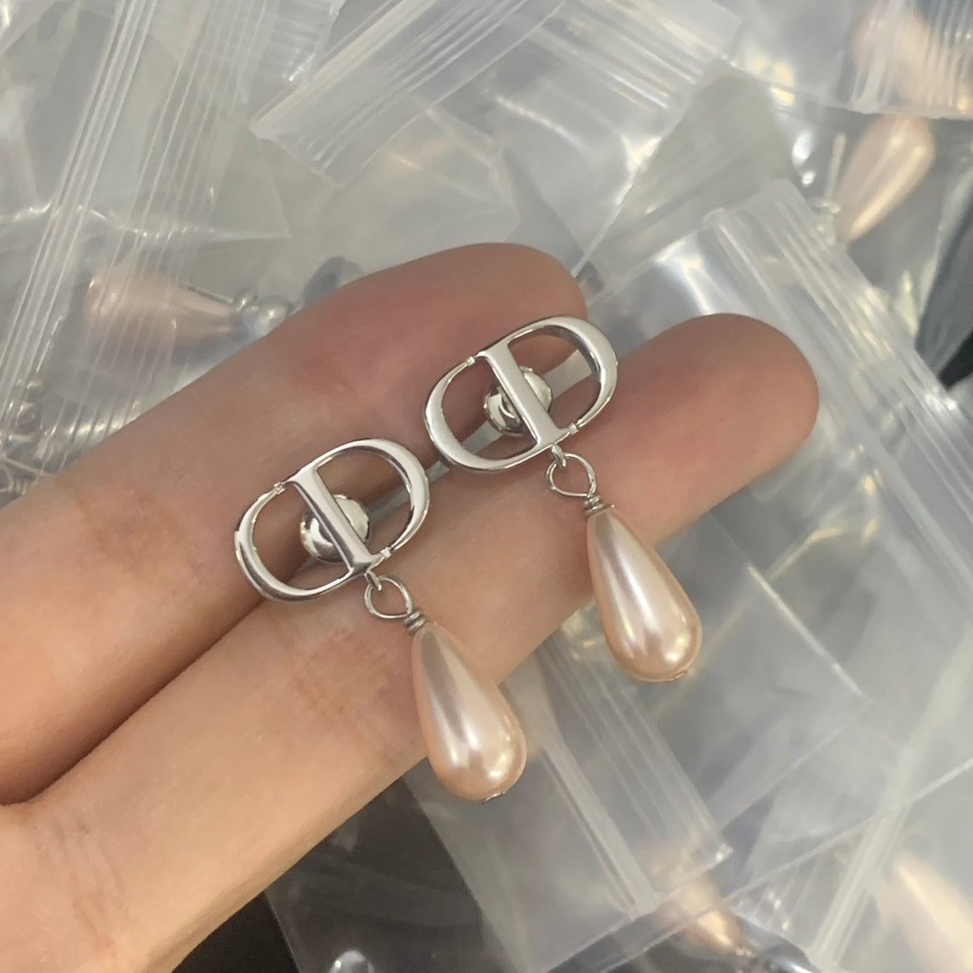 14D779EDE Stylish Earrings