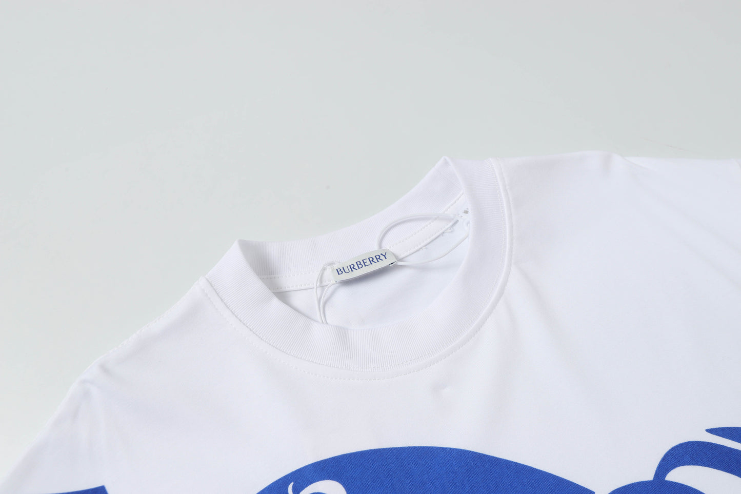 145RR157UDE Stylish T-shirt