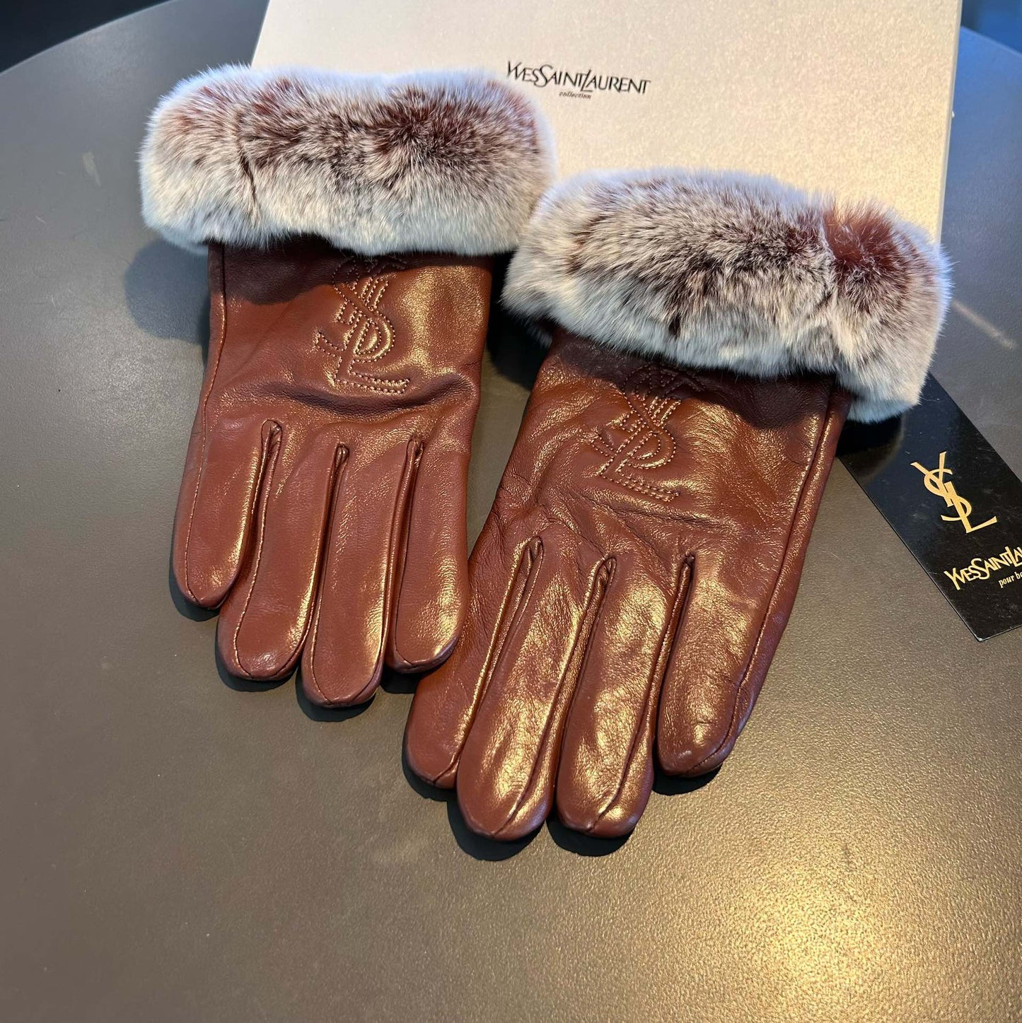 14SL25SDE Stylish Wool gloves