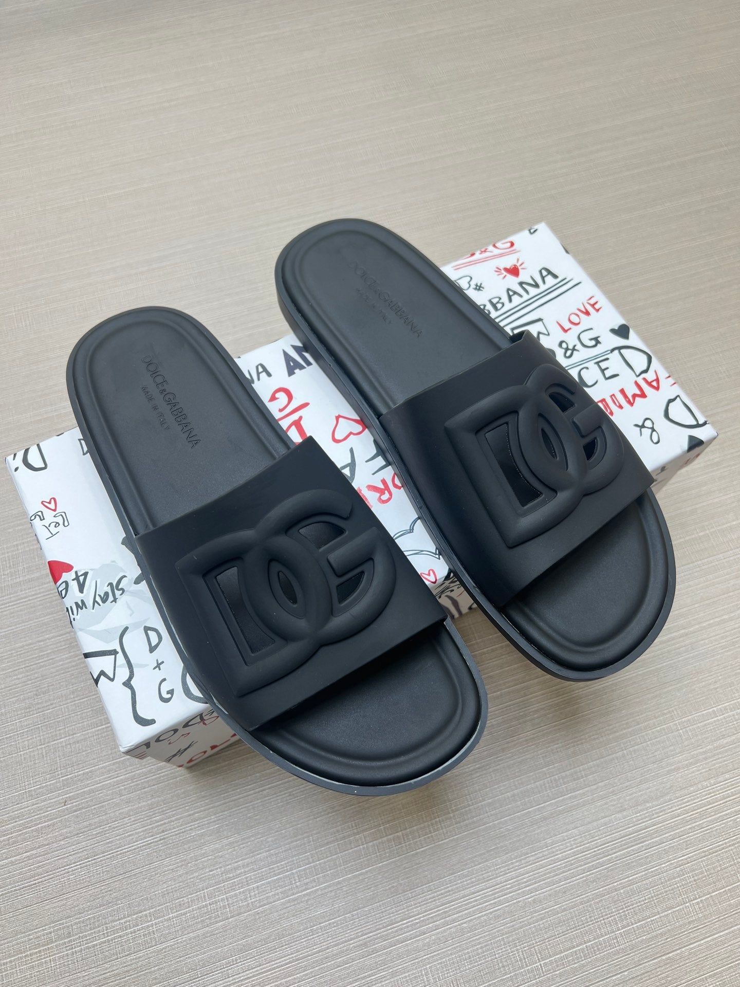 54A48ZDE Stylish slippers