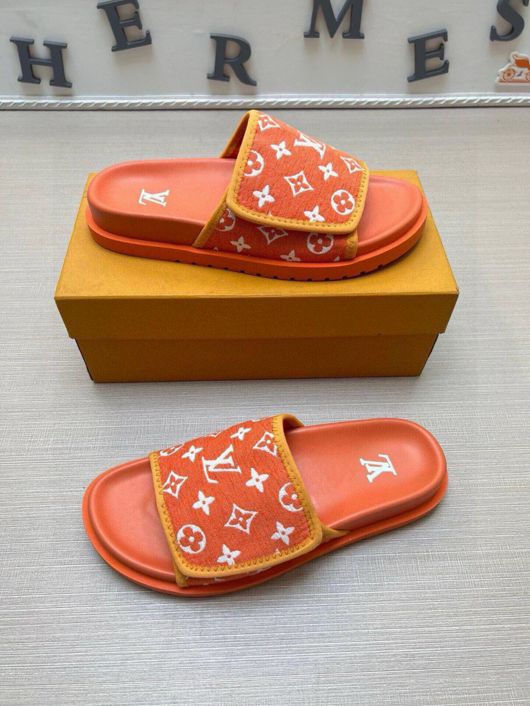 5QE4ZDE Stylish Slippers