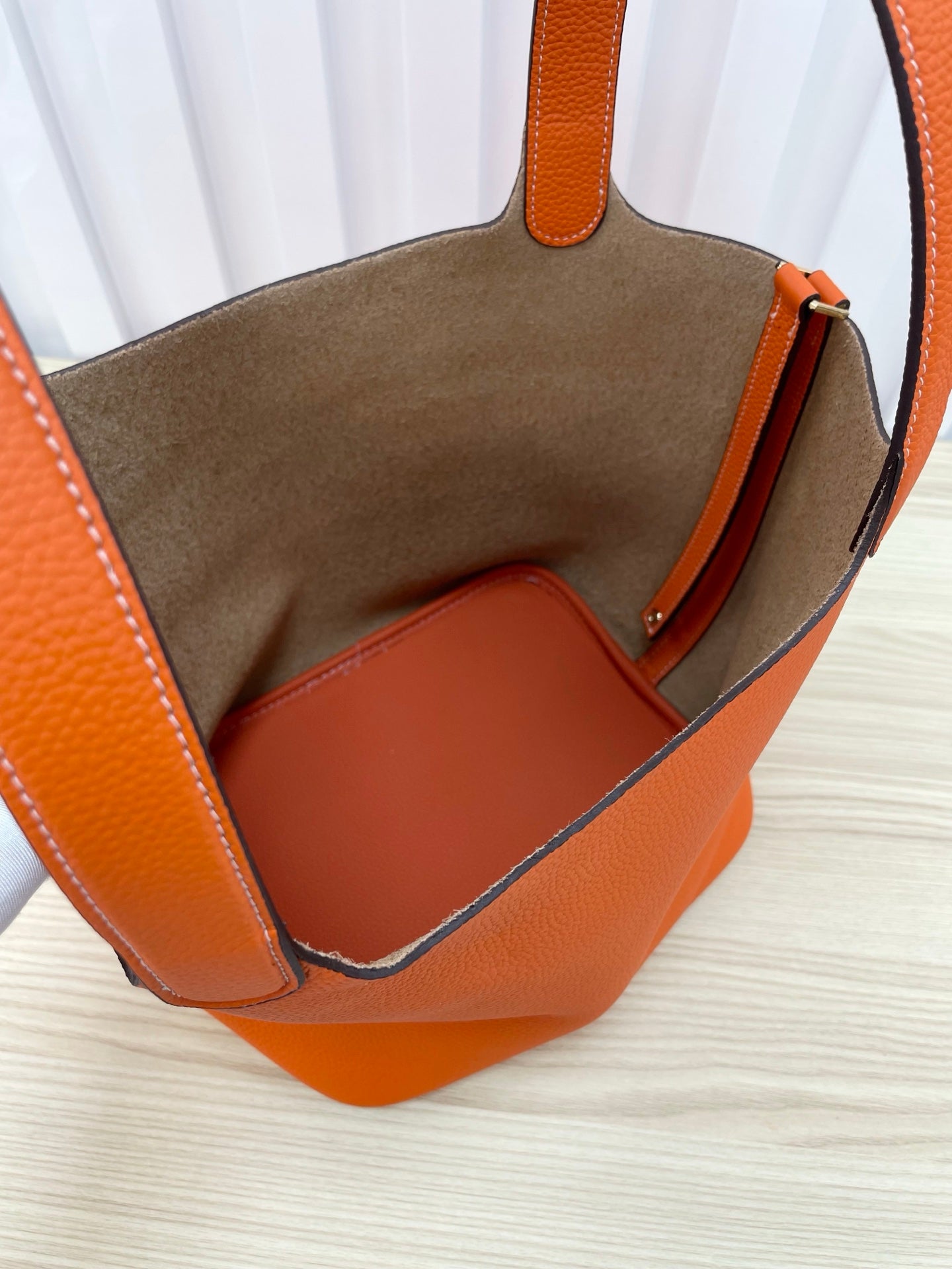15RH5BDE Stylish leather bag