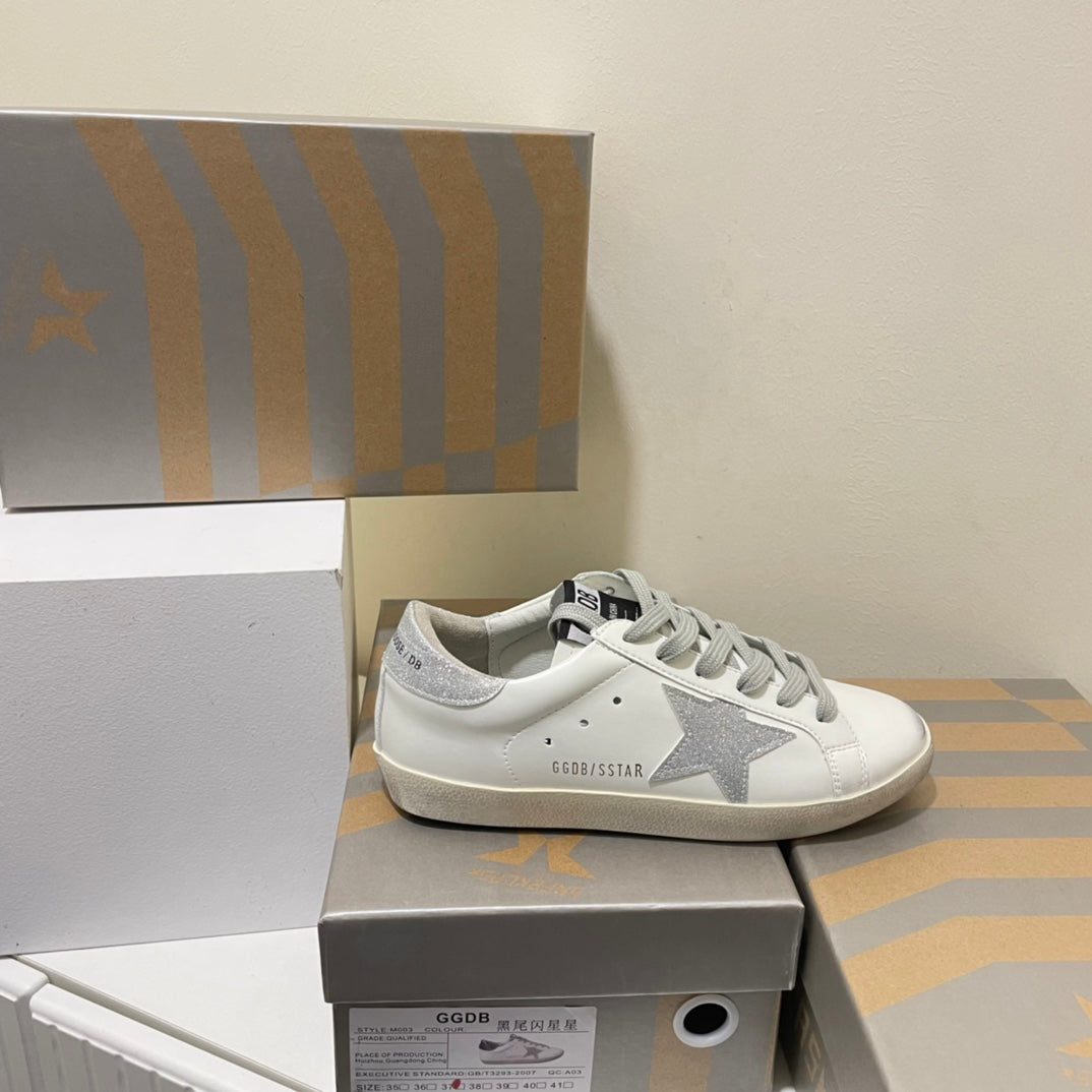 14GE114ZDE Stylish shoes