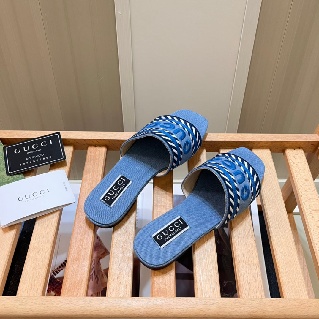 14B6ZDE Stylish Slippers