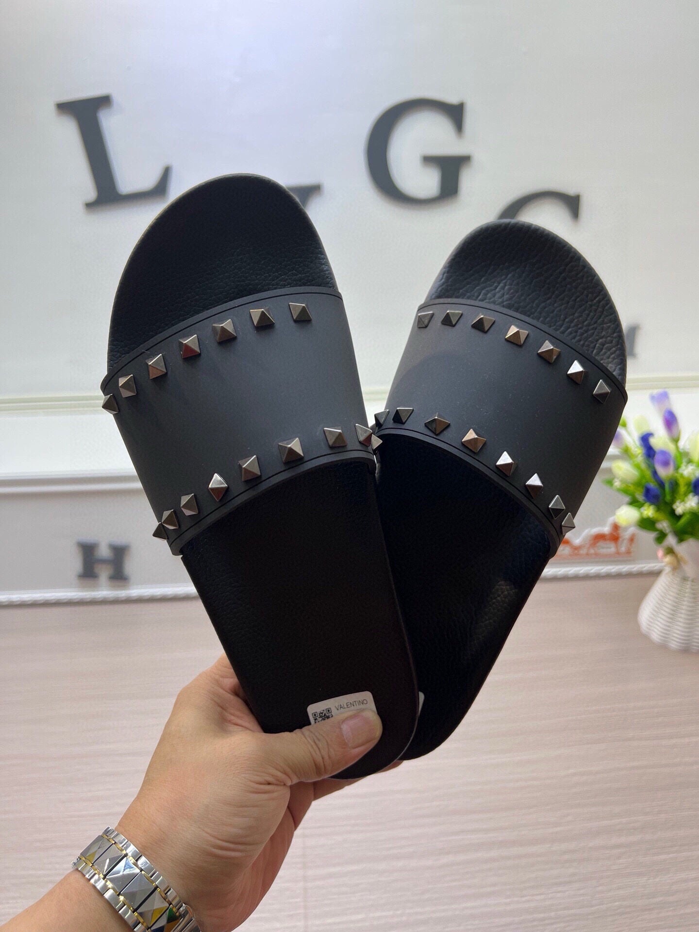54VL52ZDE Stylish slippers