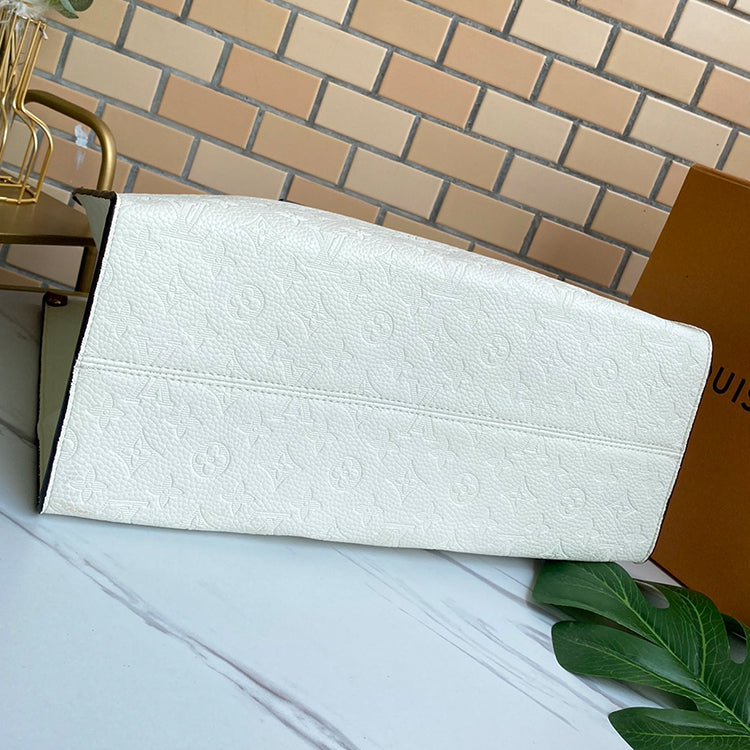 1E12BDE Stylish leather bag
