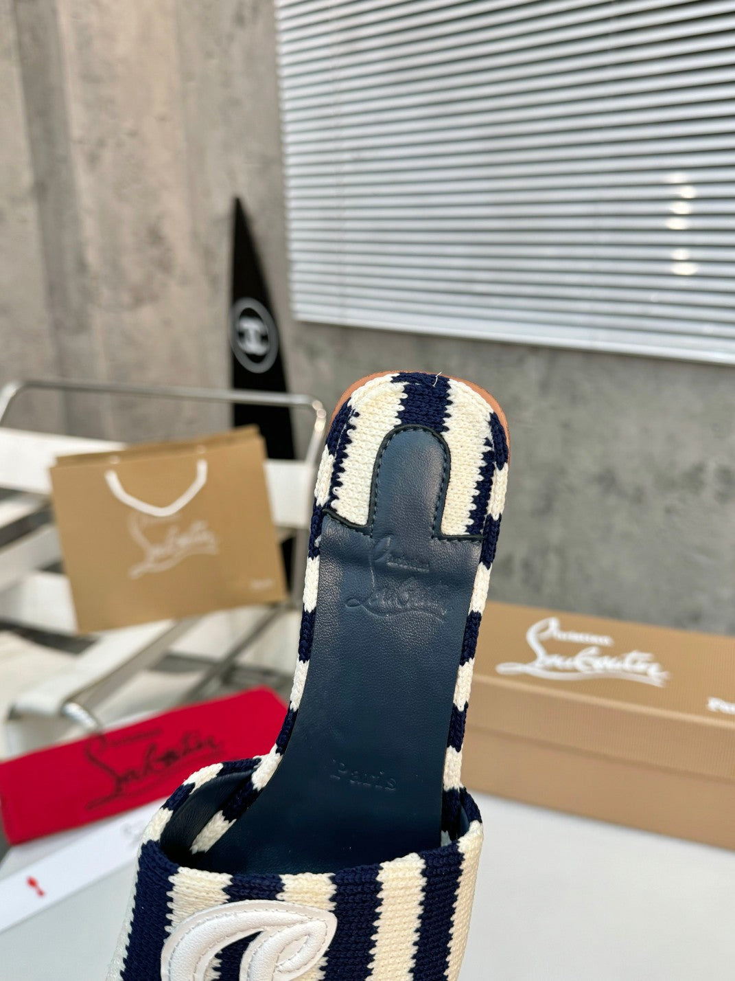 JXA9ZDE Stylish leather + knitted heels