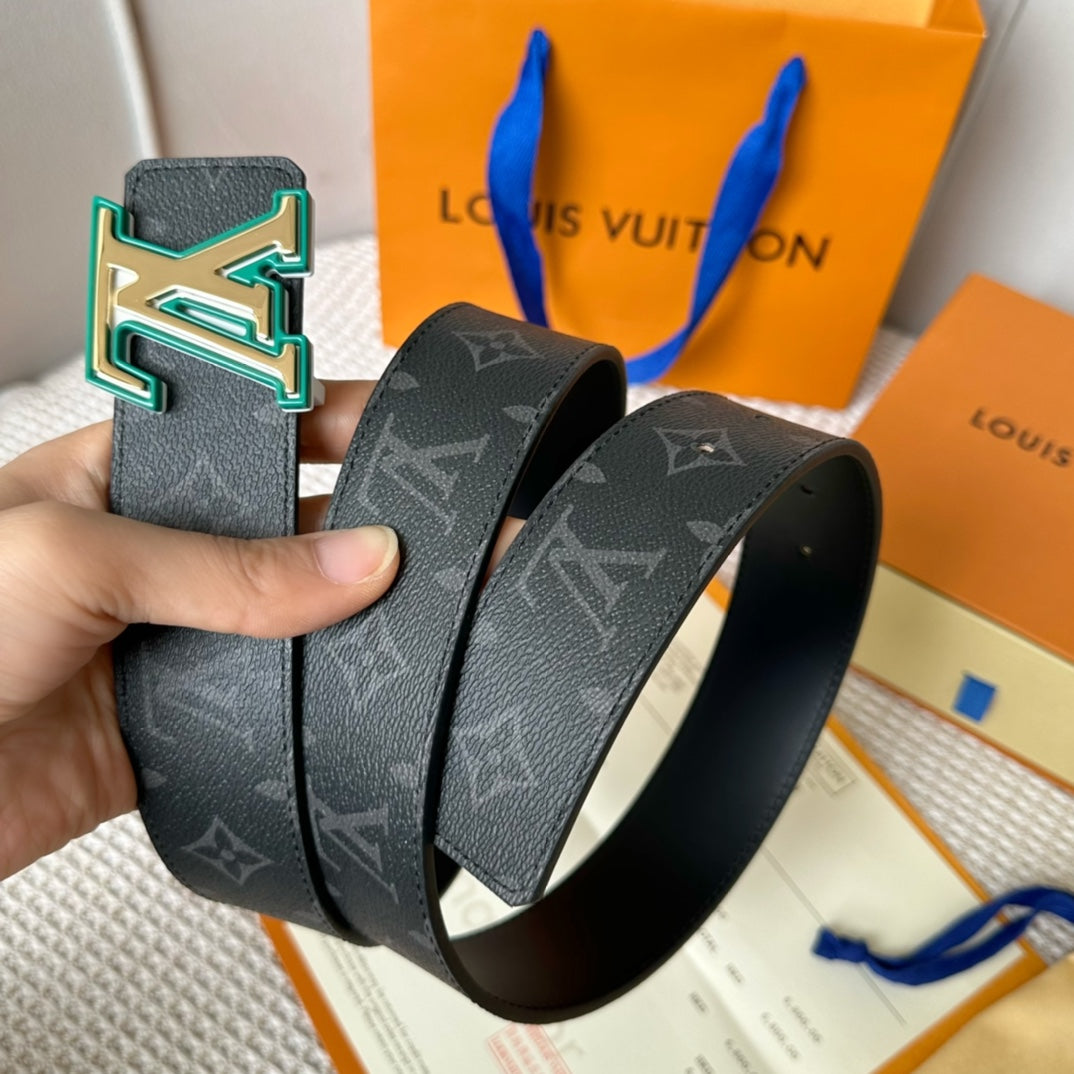 14E56PDE Stylish High quality belt With full package