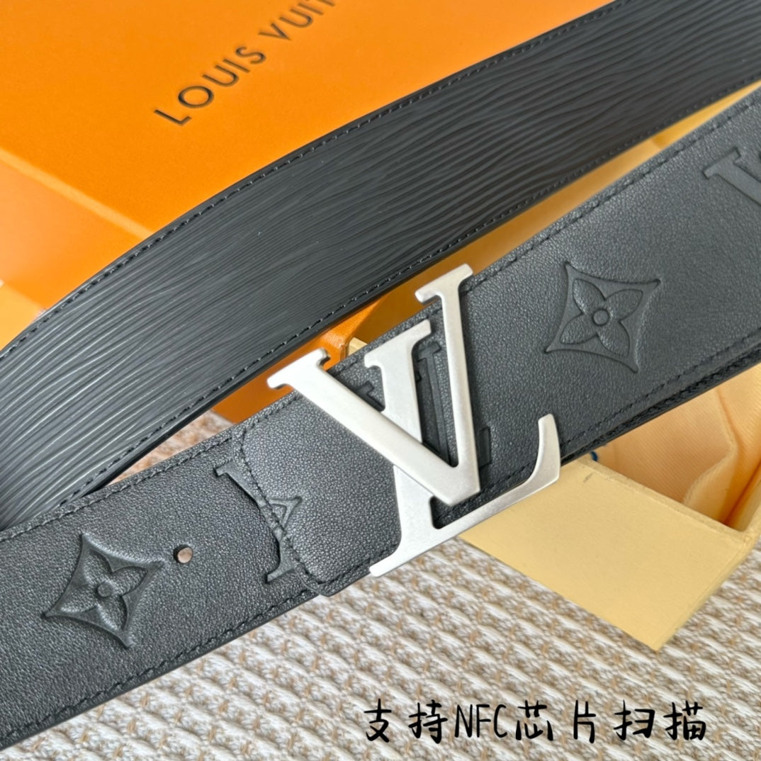 14E57PDE Stylish High quality belt With full package