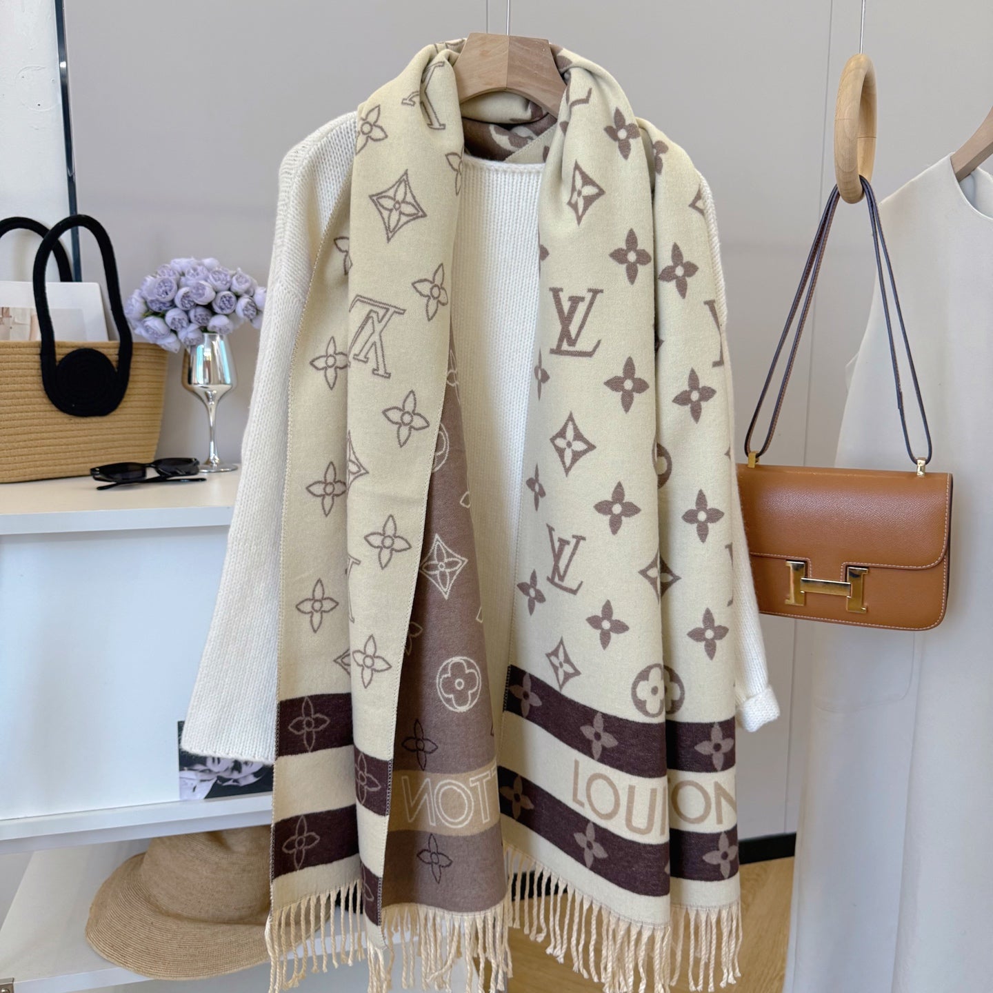 185ZE69WDE Stylish Winter Scarves