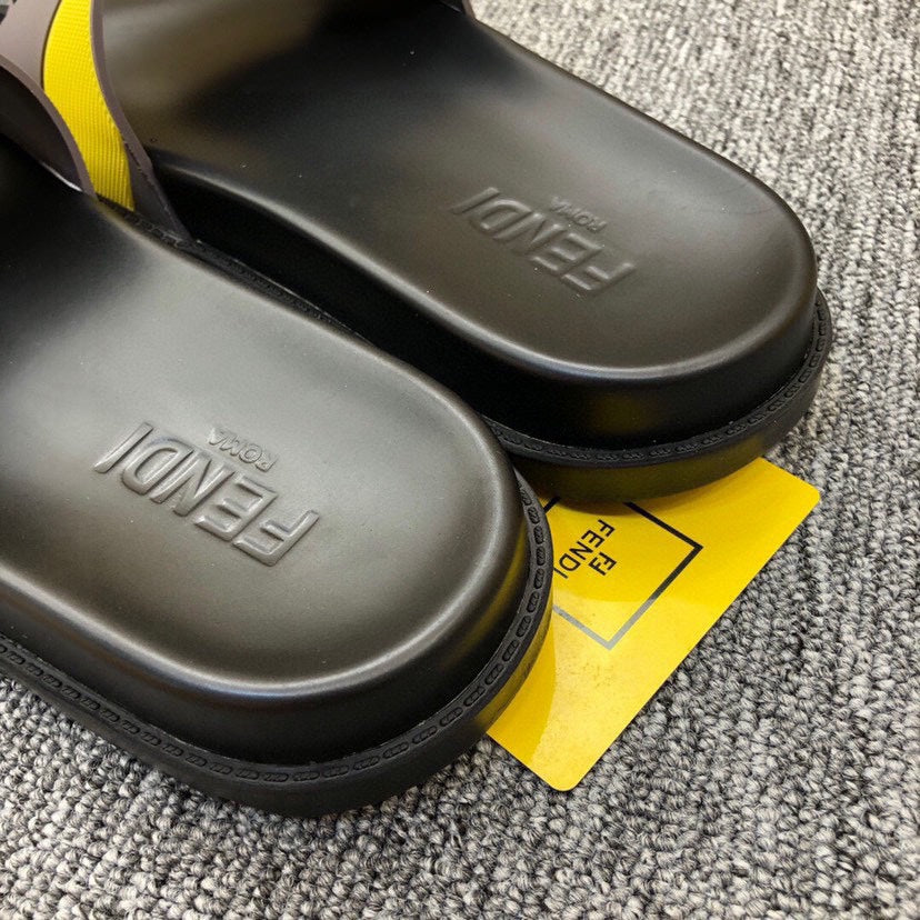 5XF108ZDE Stylish Slippers