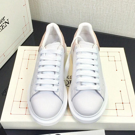 1MQ82ZDE Stylish Sneakers