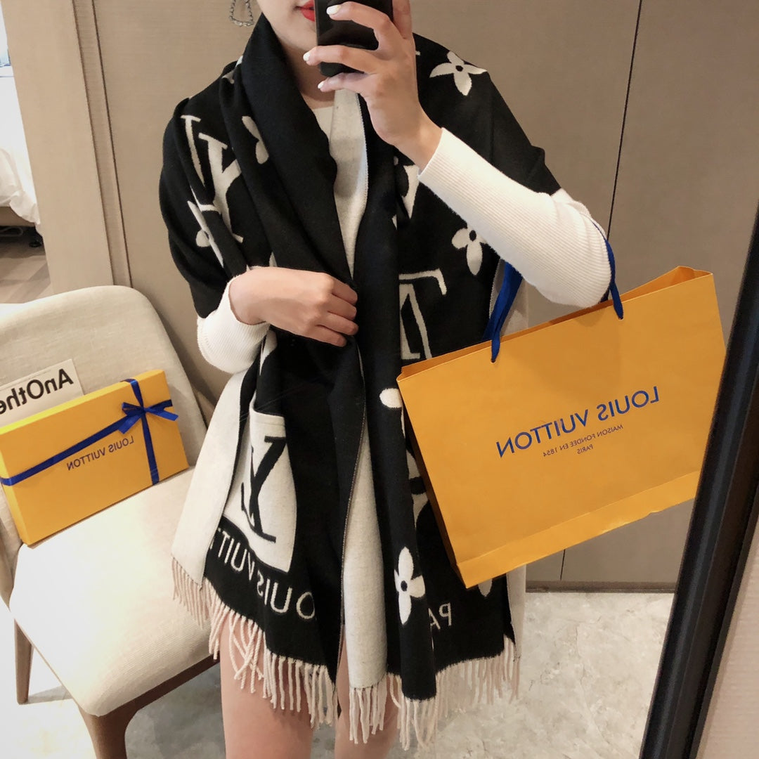 175RE18WDE Stylish Winter Scarves