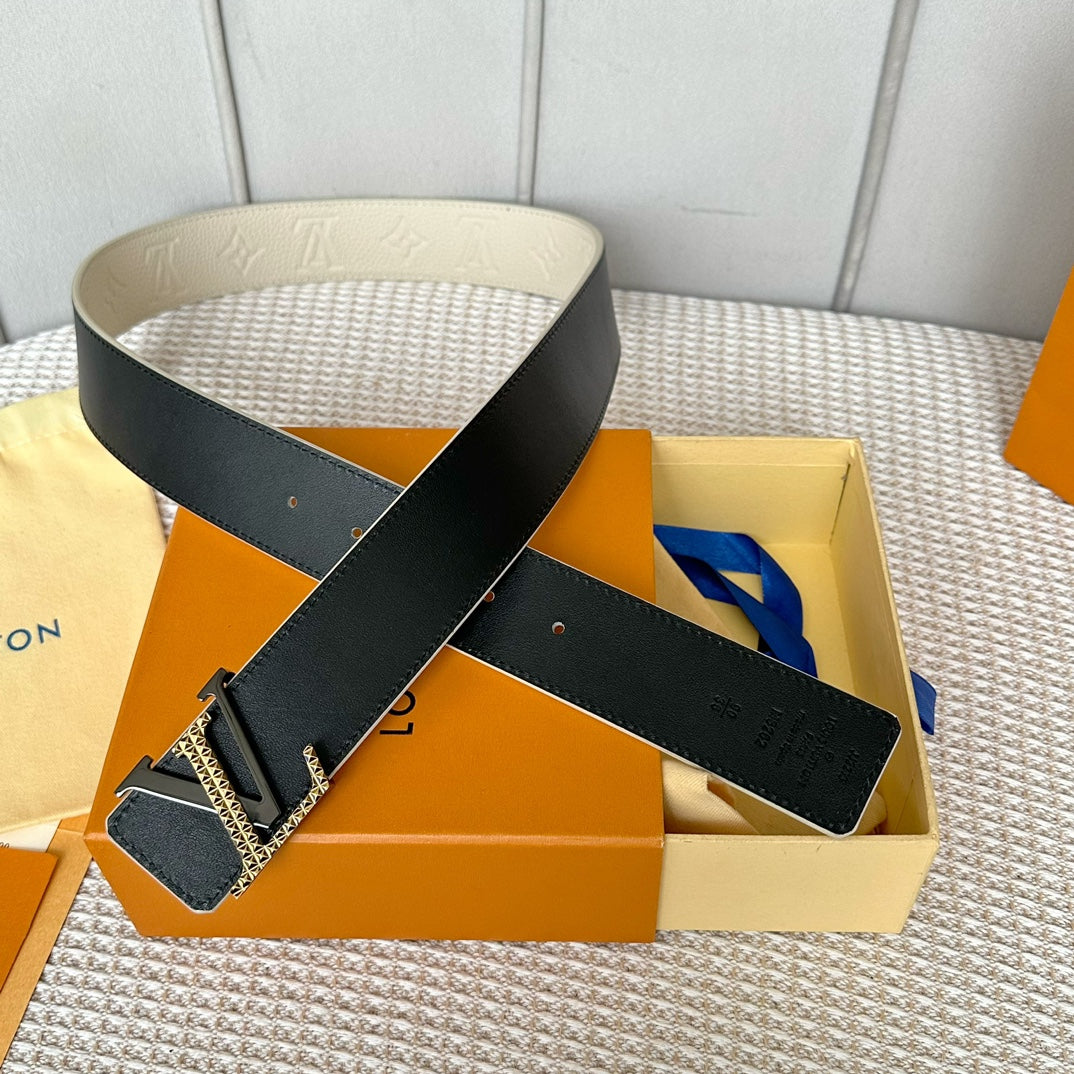 14E133PDE Stylish High quality belt With full package