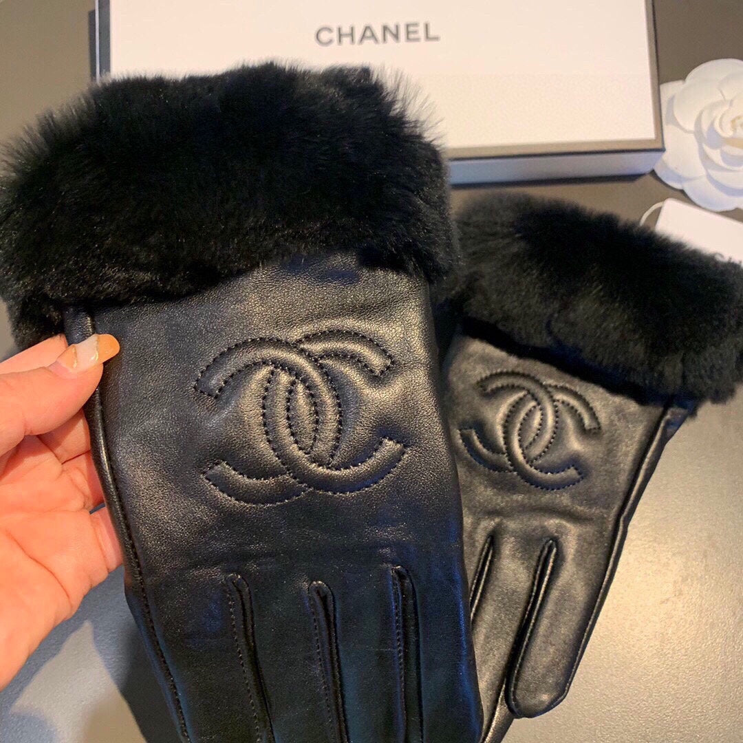 24C96SDE Stylish gloves