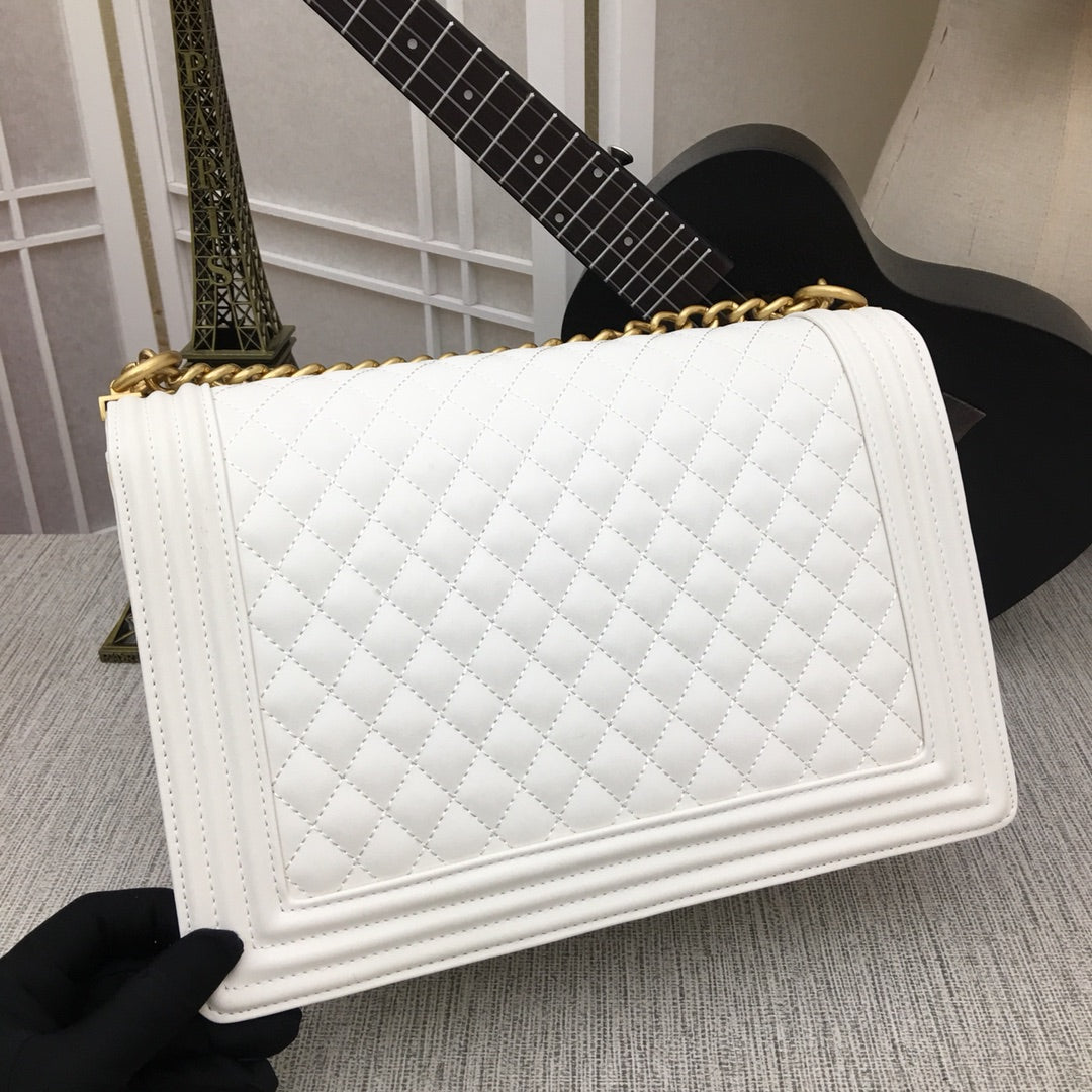 5C60BDE Stylish leather bag