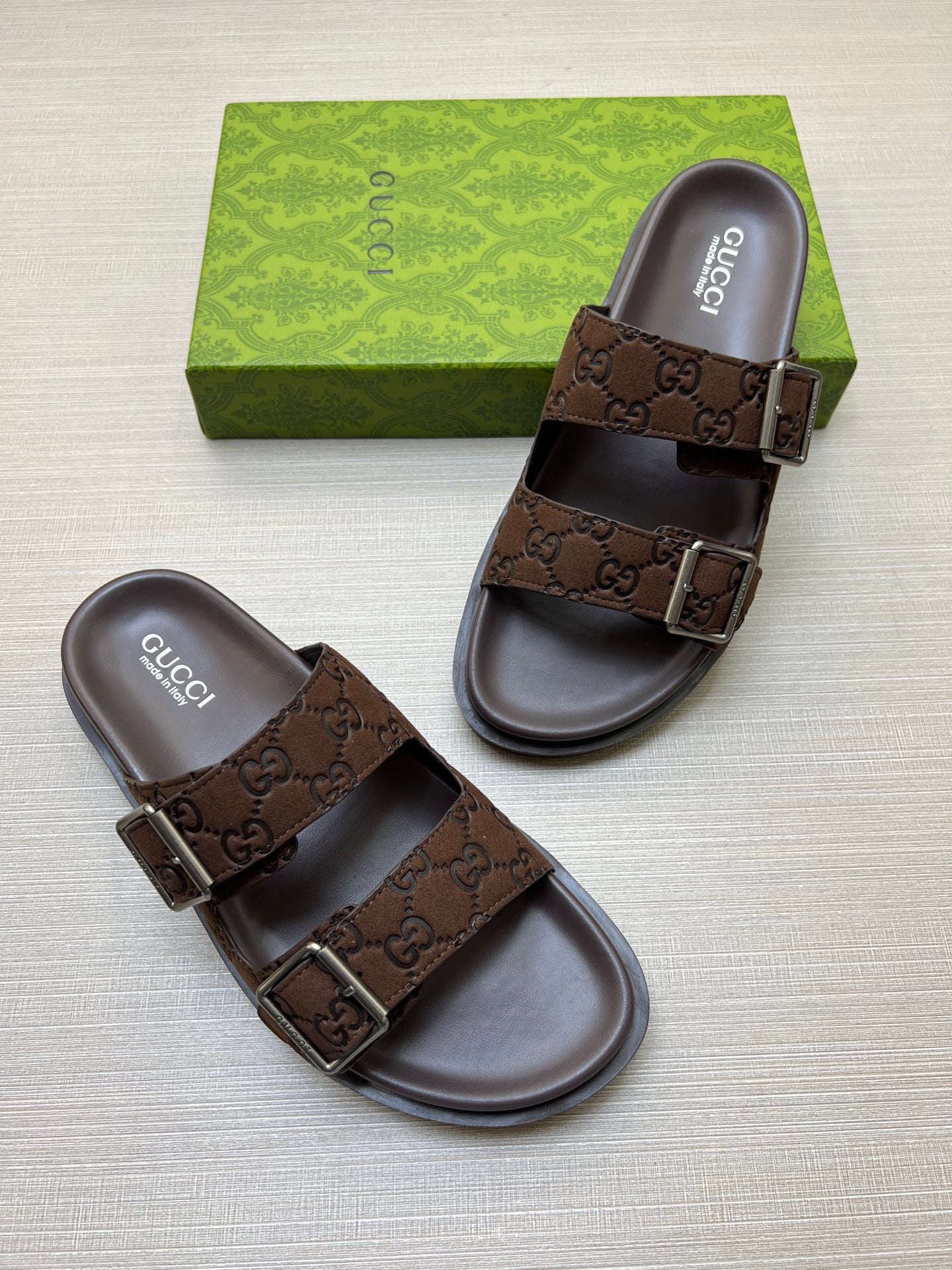 5QB15ZDE Stylish Slippers