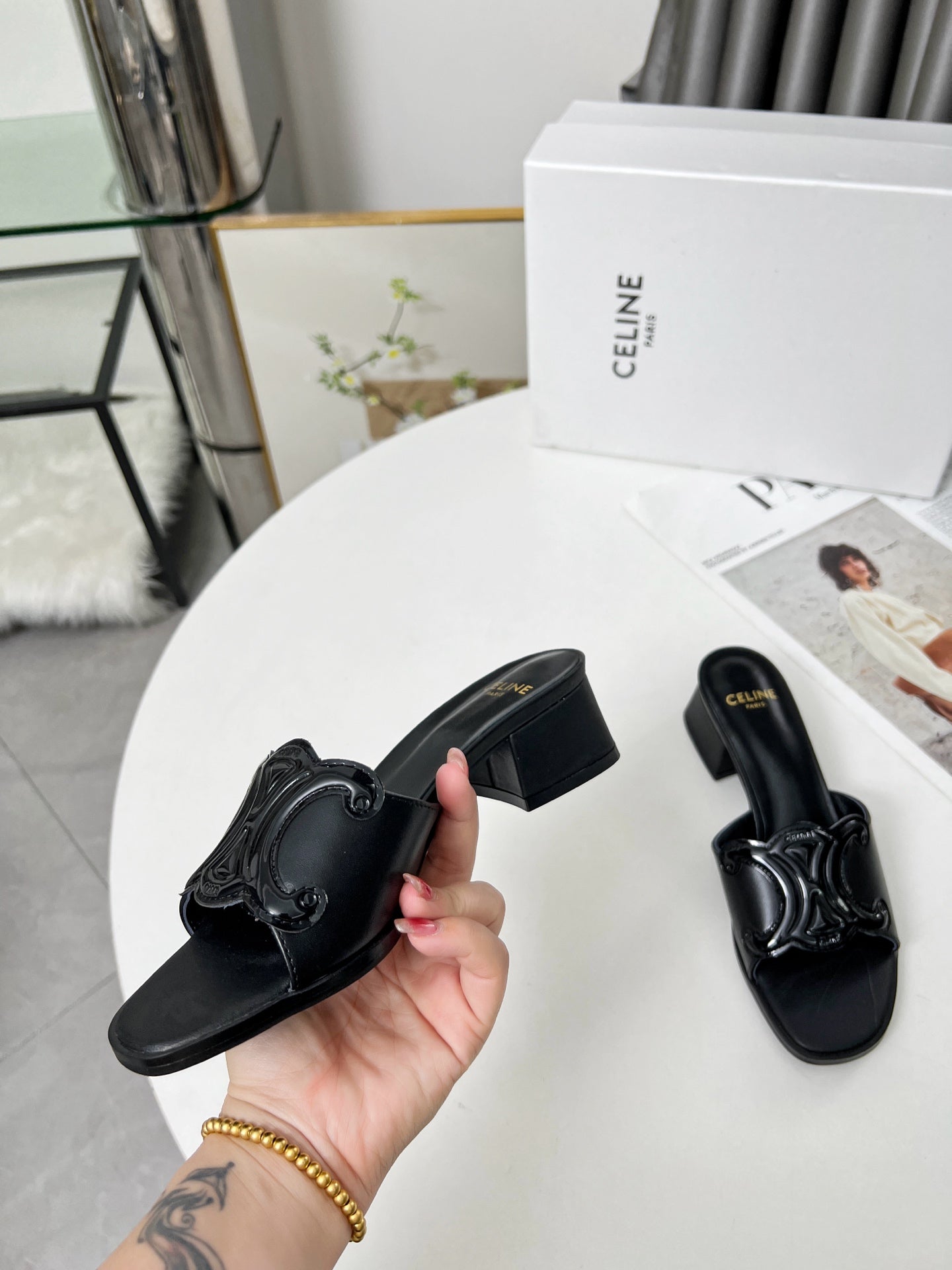 255QA51ZDE Stylish leather shoes