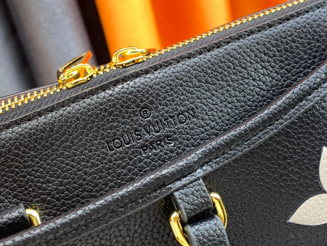 2XE174BDE Stylish leather bag