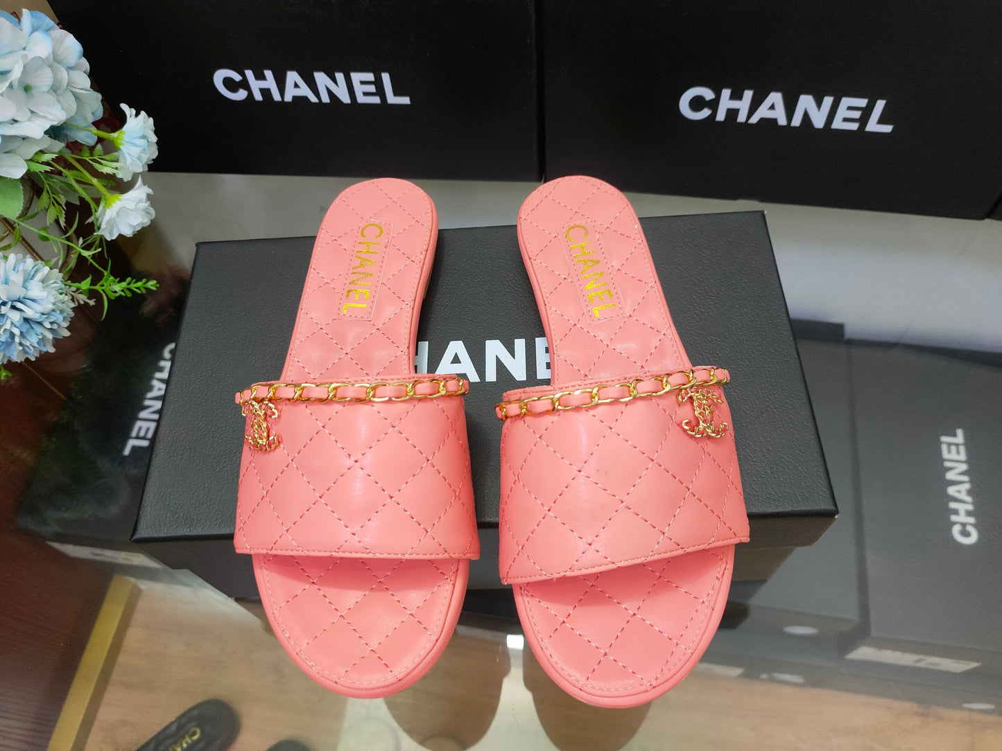 14C29ZDE Stylish slippers