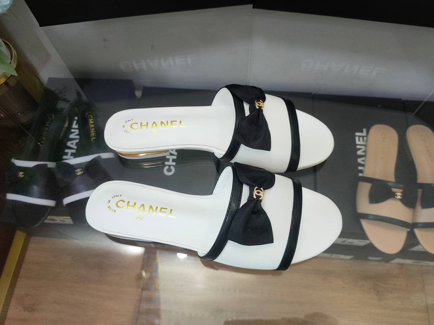 14C31ZDE Stylish slippers