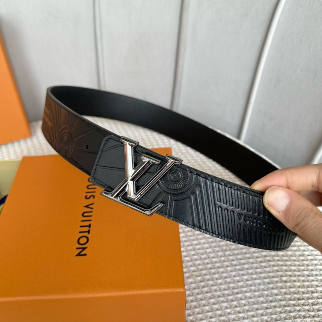 14E54PDE Stylish High quality belt With full package