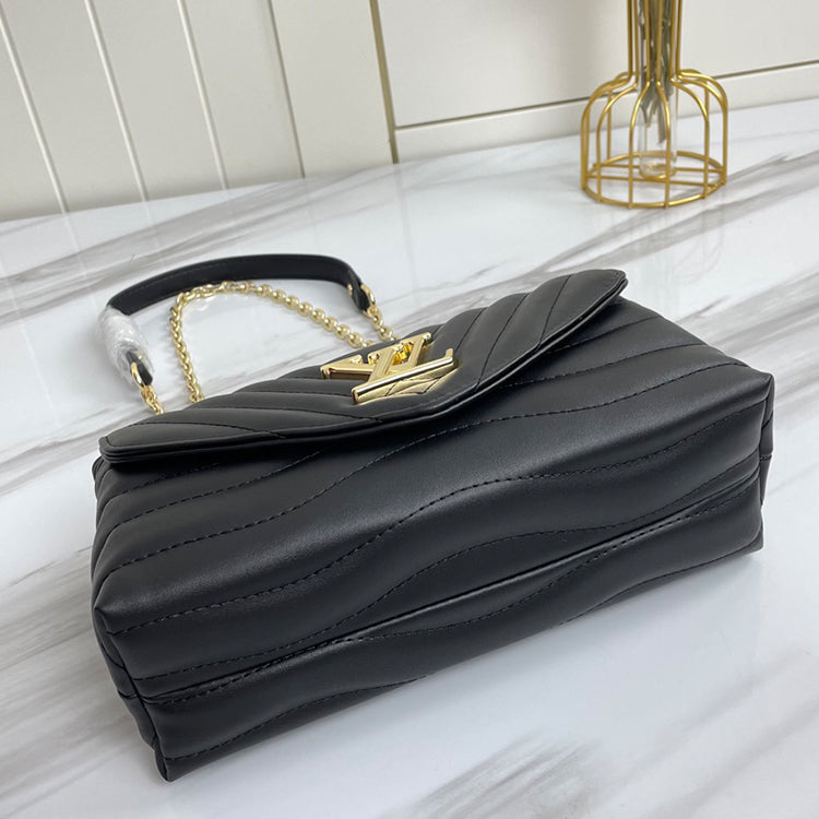 AE028BDE Stylish leather bag