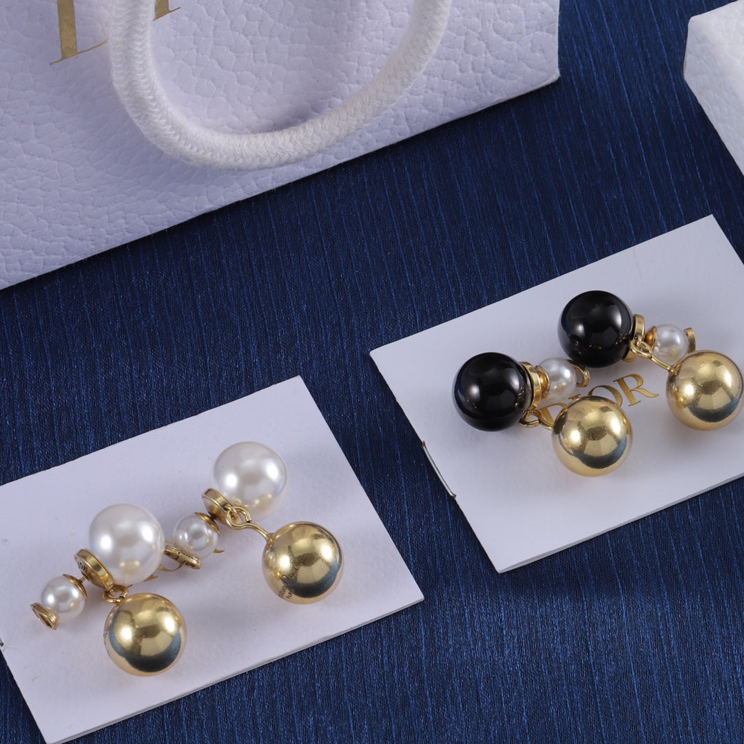14D775EDE Stylish Earrings