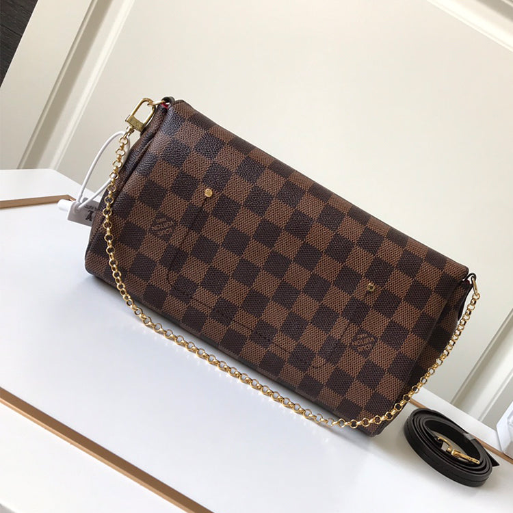 AE103BDE Stylish leather bag