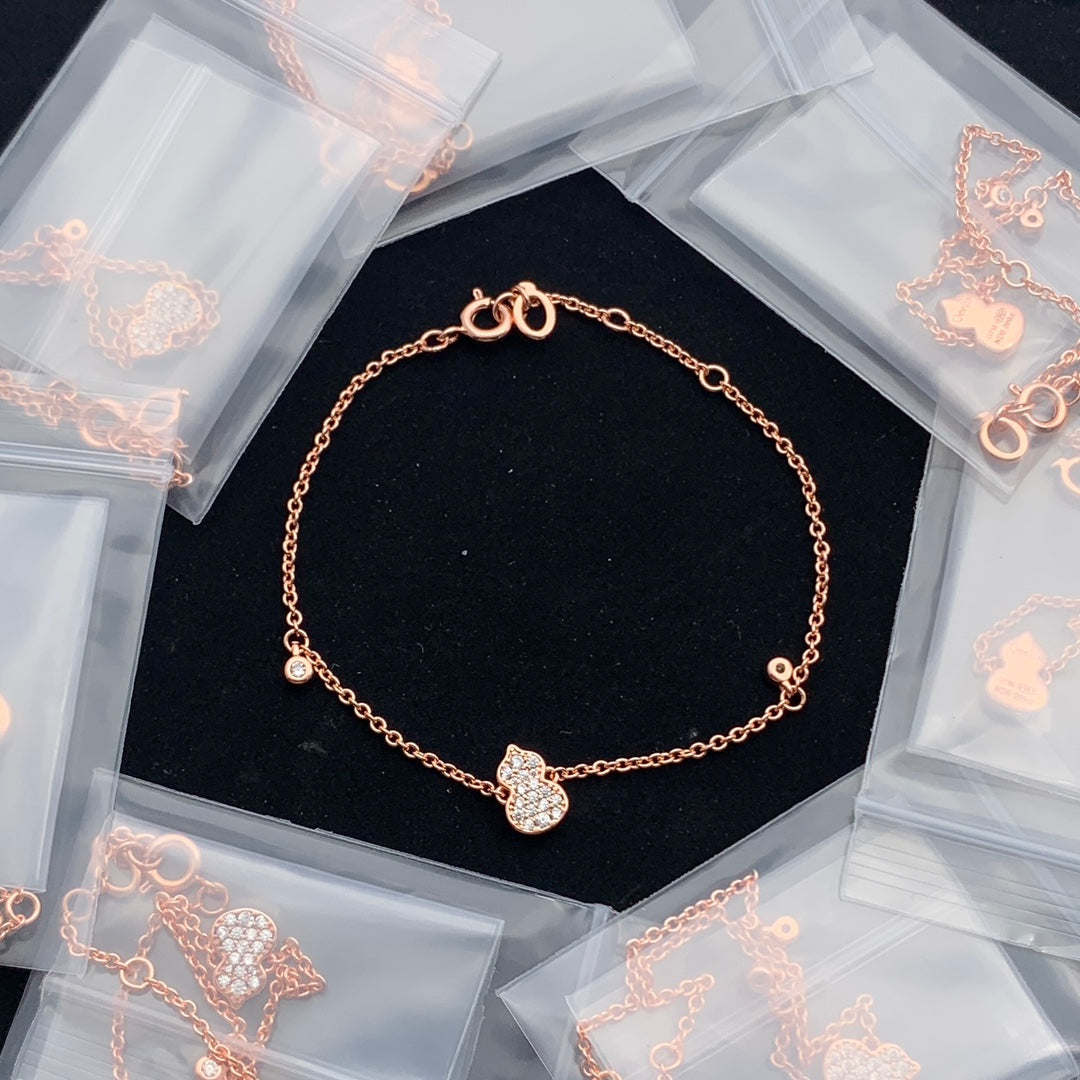 84A33KDE Stylish Bracelets