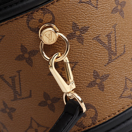 3E21BDE Stylish leather bag
