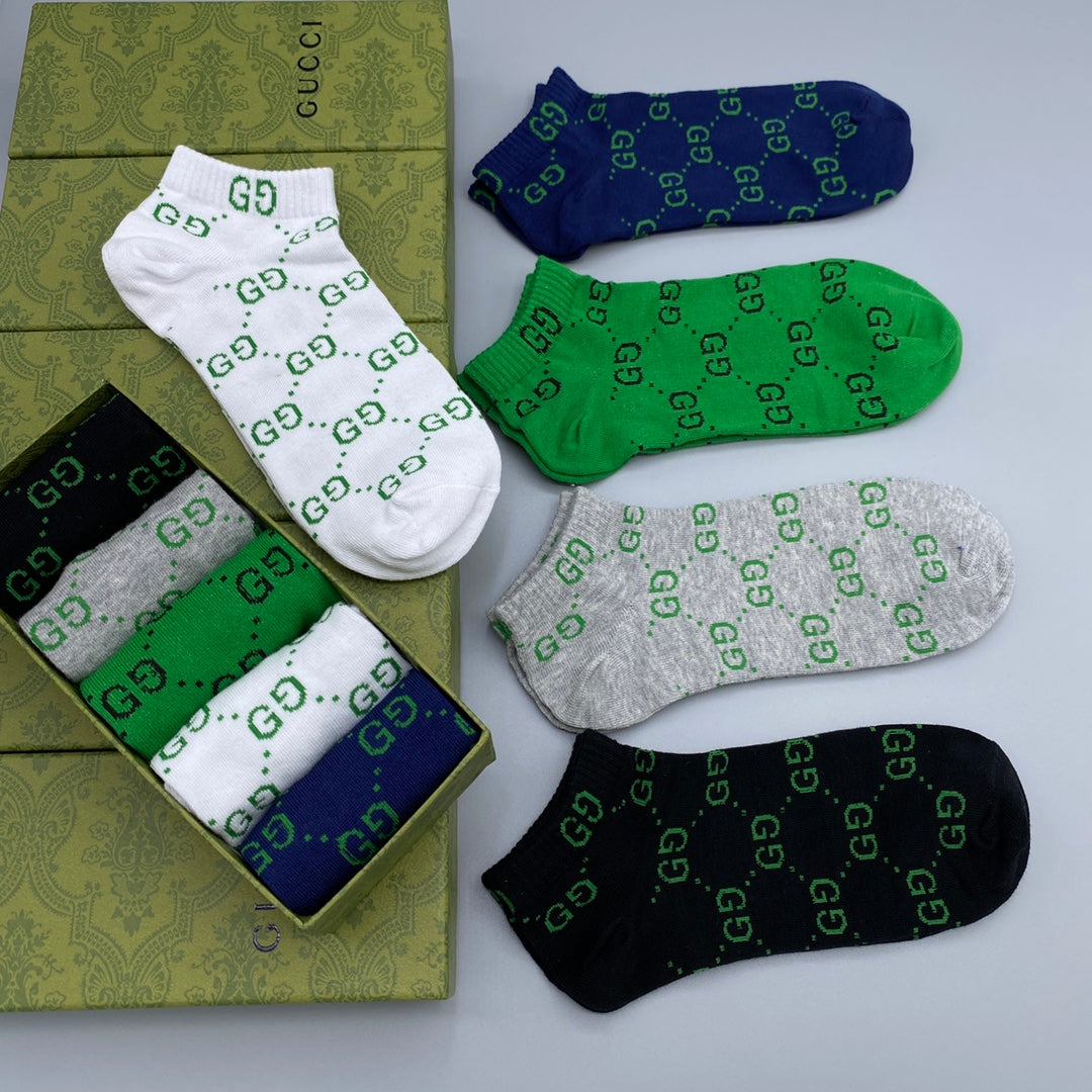 235QB56SDE Stylish socks(5 pairs )