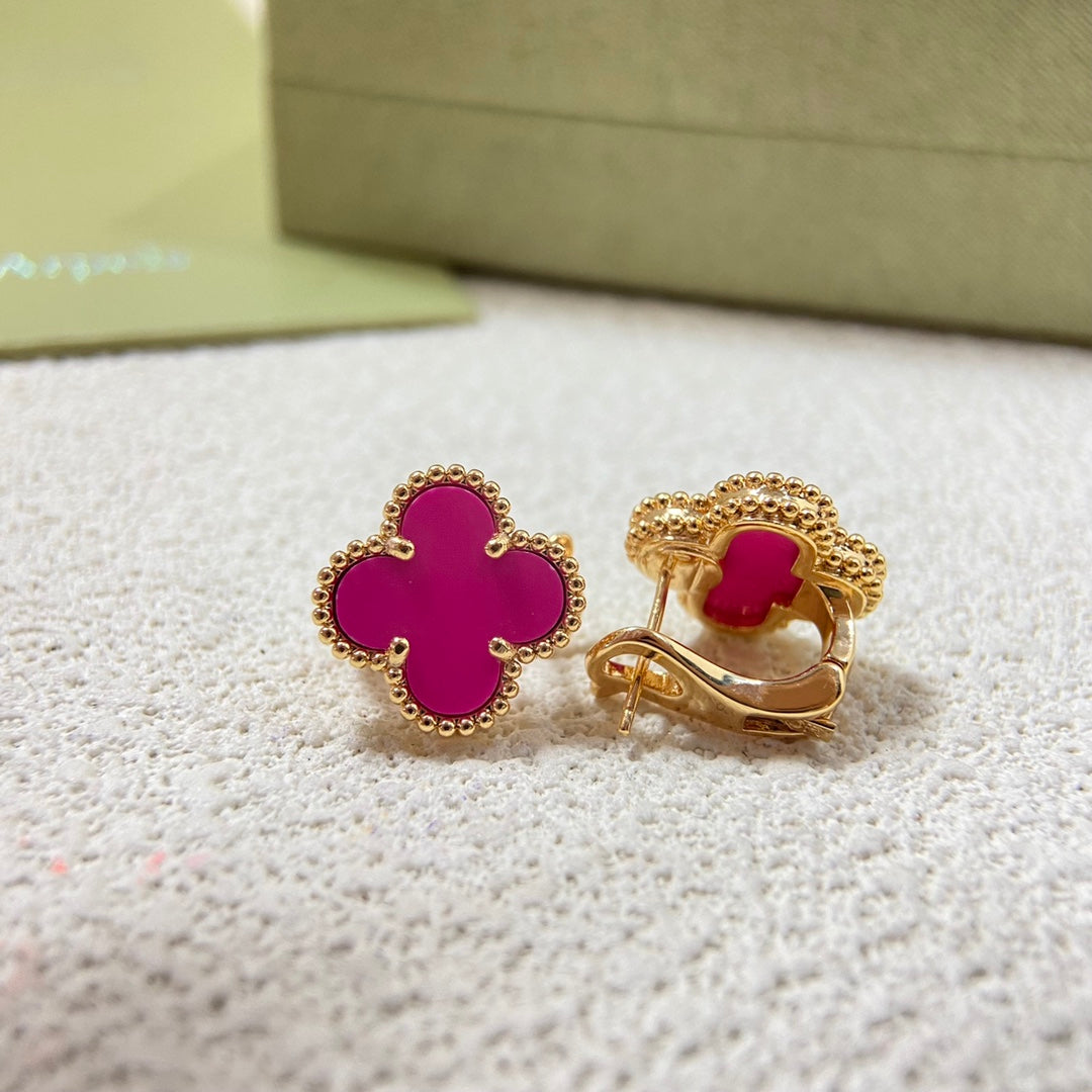 575RVA1EDE Stylish Earrings