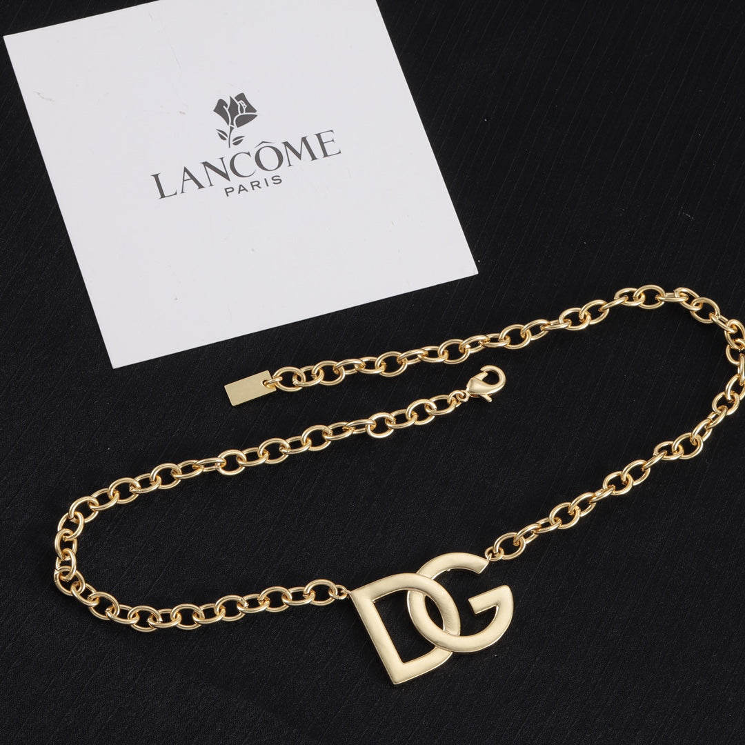 15NA6XDE Stylish Necklaces