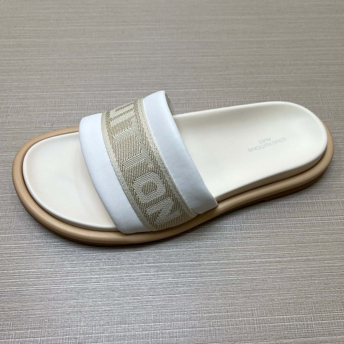 535ZE298ZDE Stylish Slippers