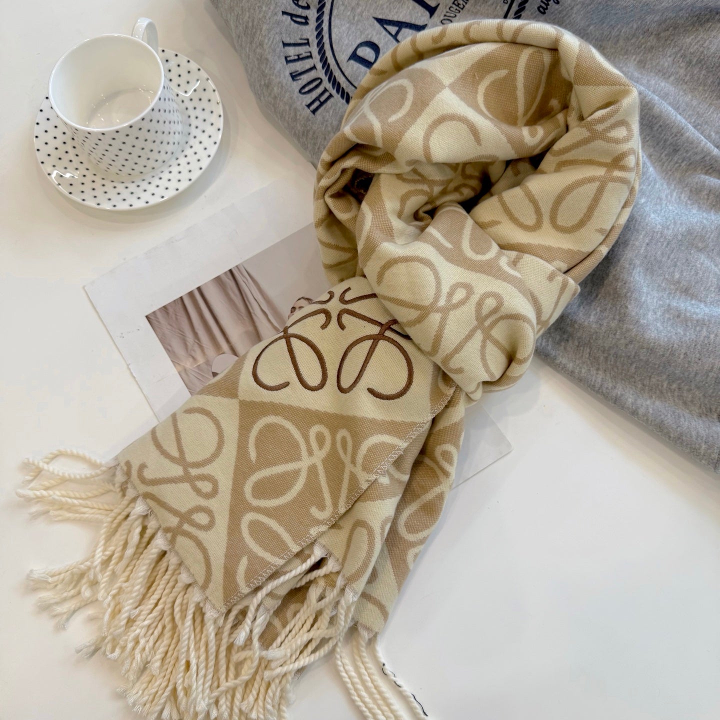 185ZA44WDE Stylish Winter Scarves