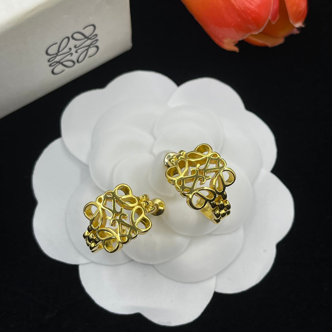 14A756KDE Stylish Earrings Bracelets Necklaces