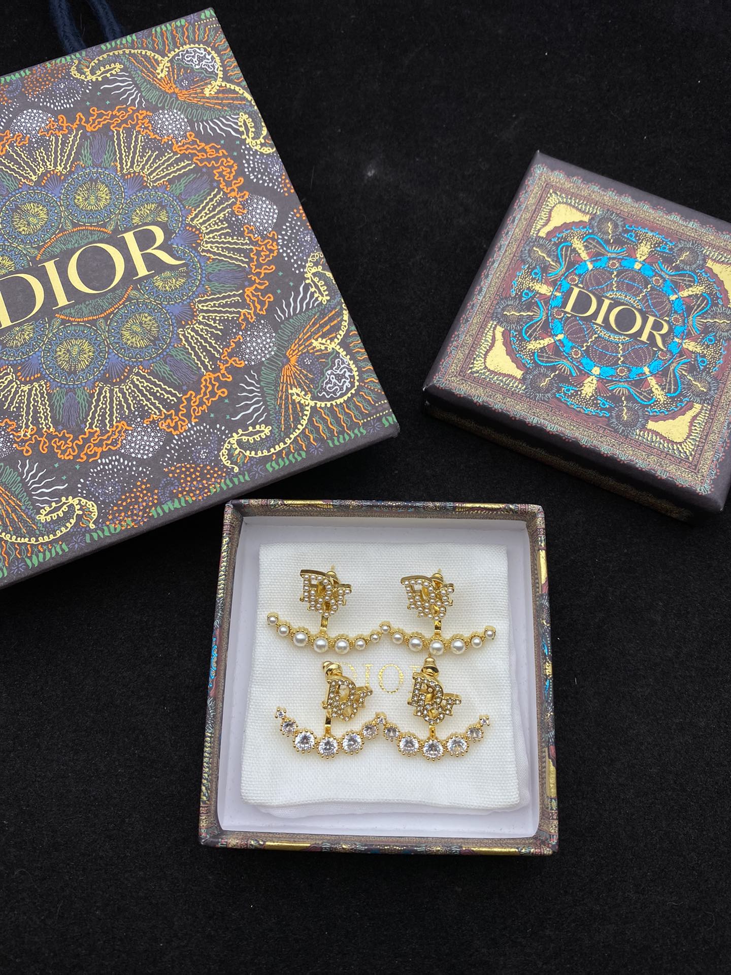 14D966EDE Stylish Earrings