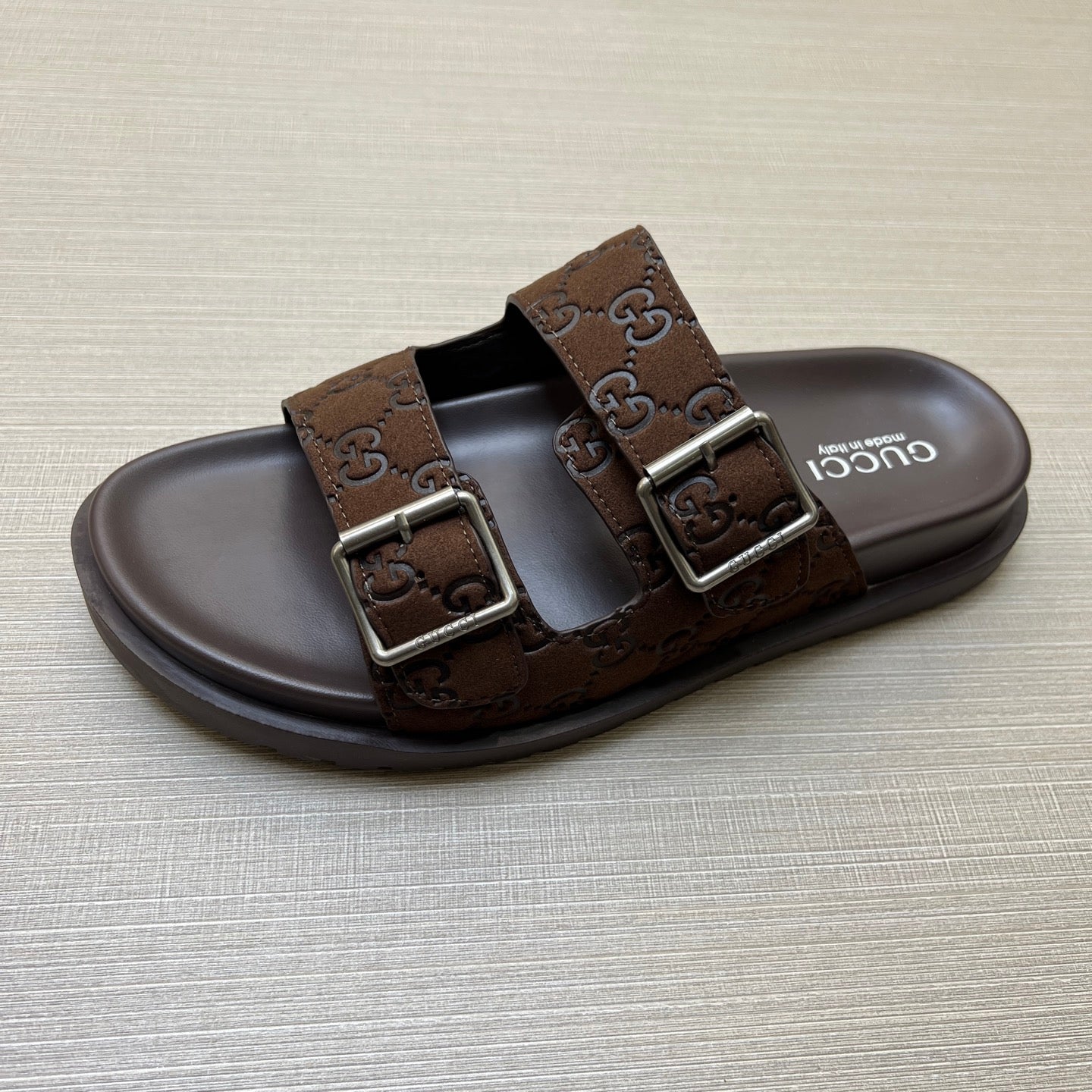 5QB15ZDE Stylish Slippers
