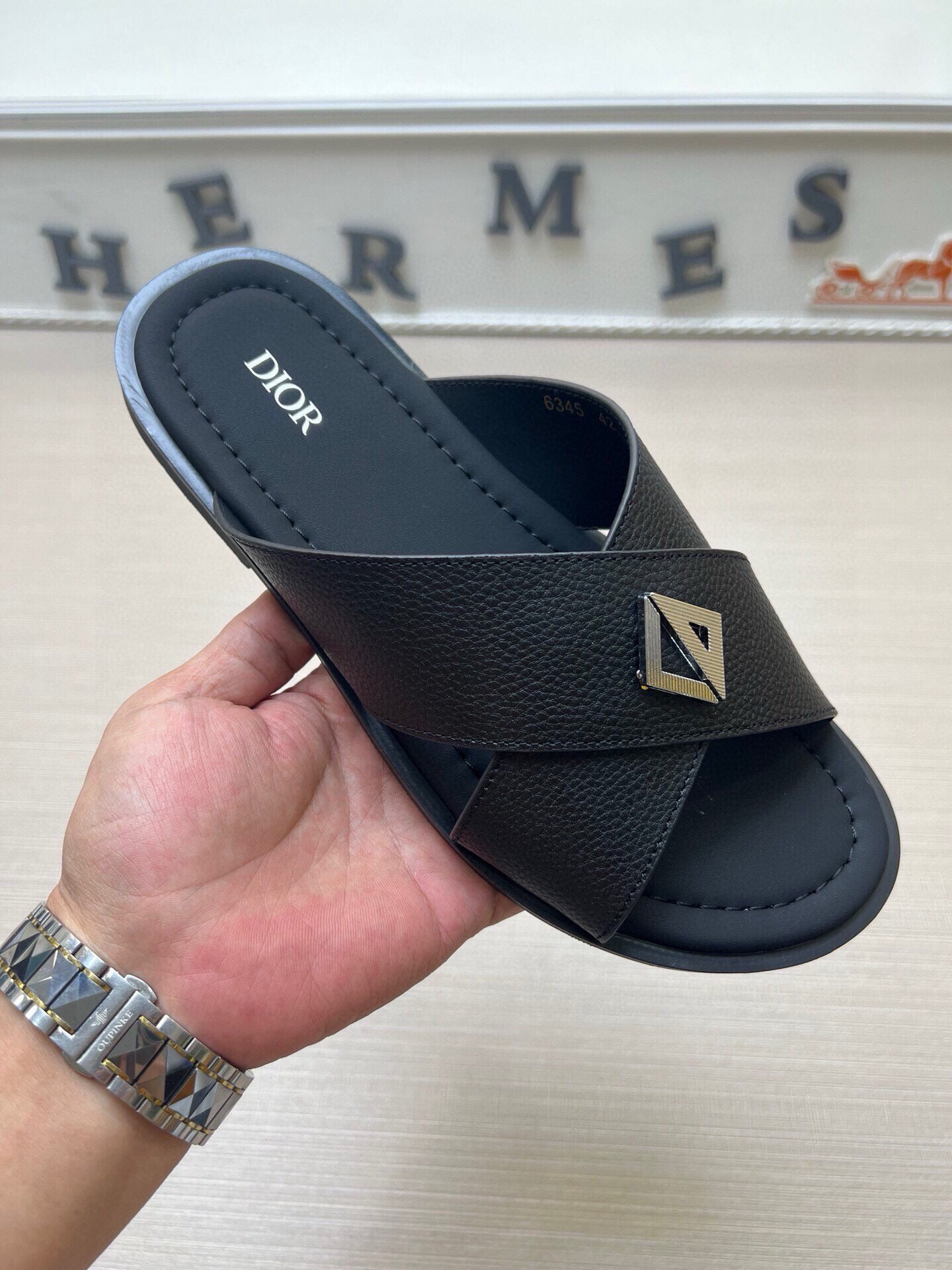 535ZD307ZDE Stylish Slippers