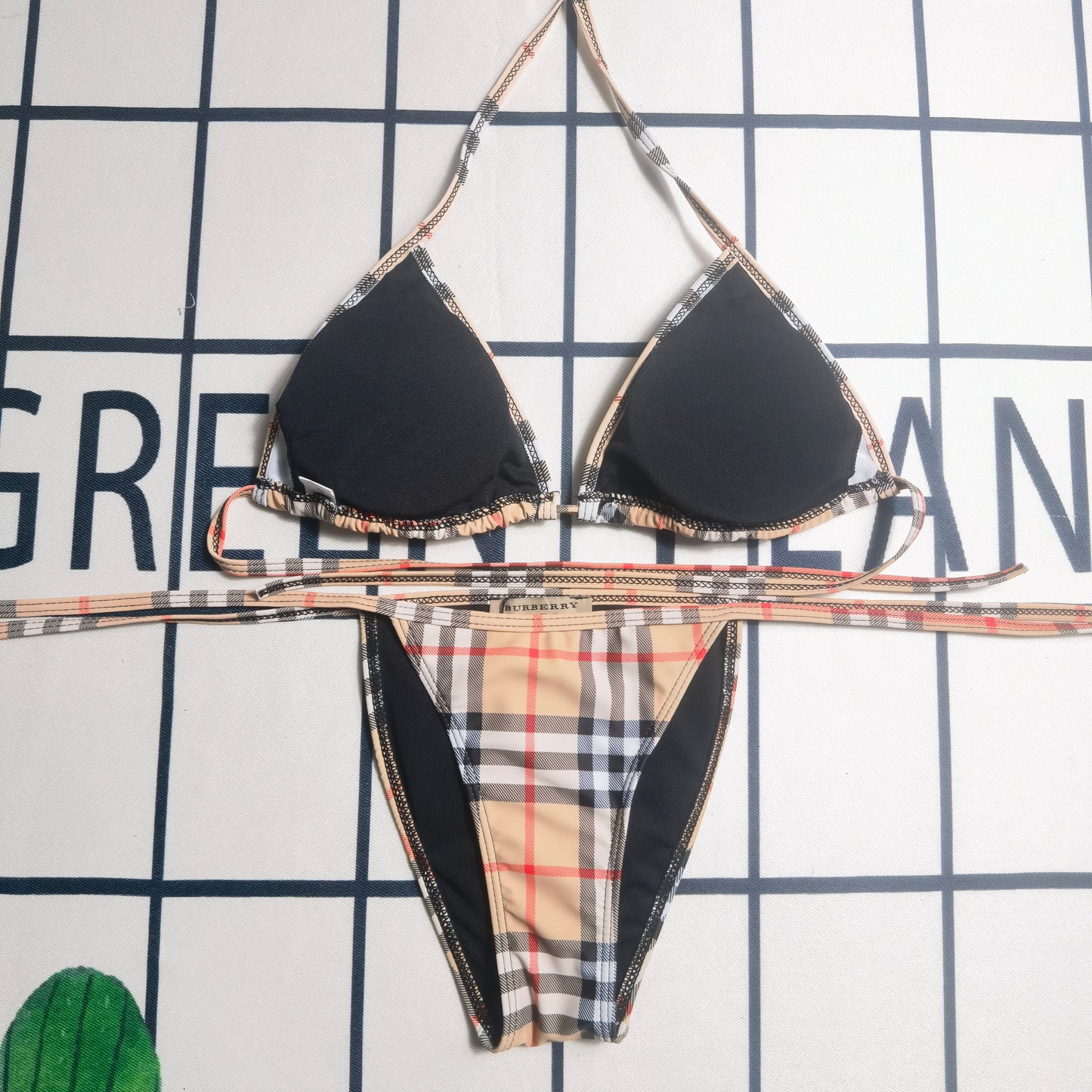 14R20YDE Stylish Bikini swimsuit